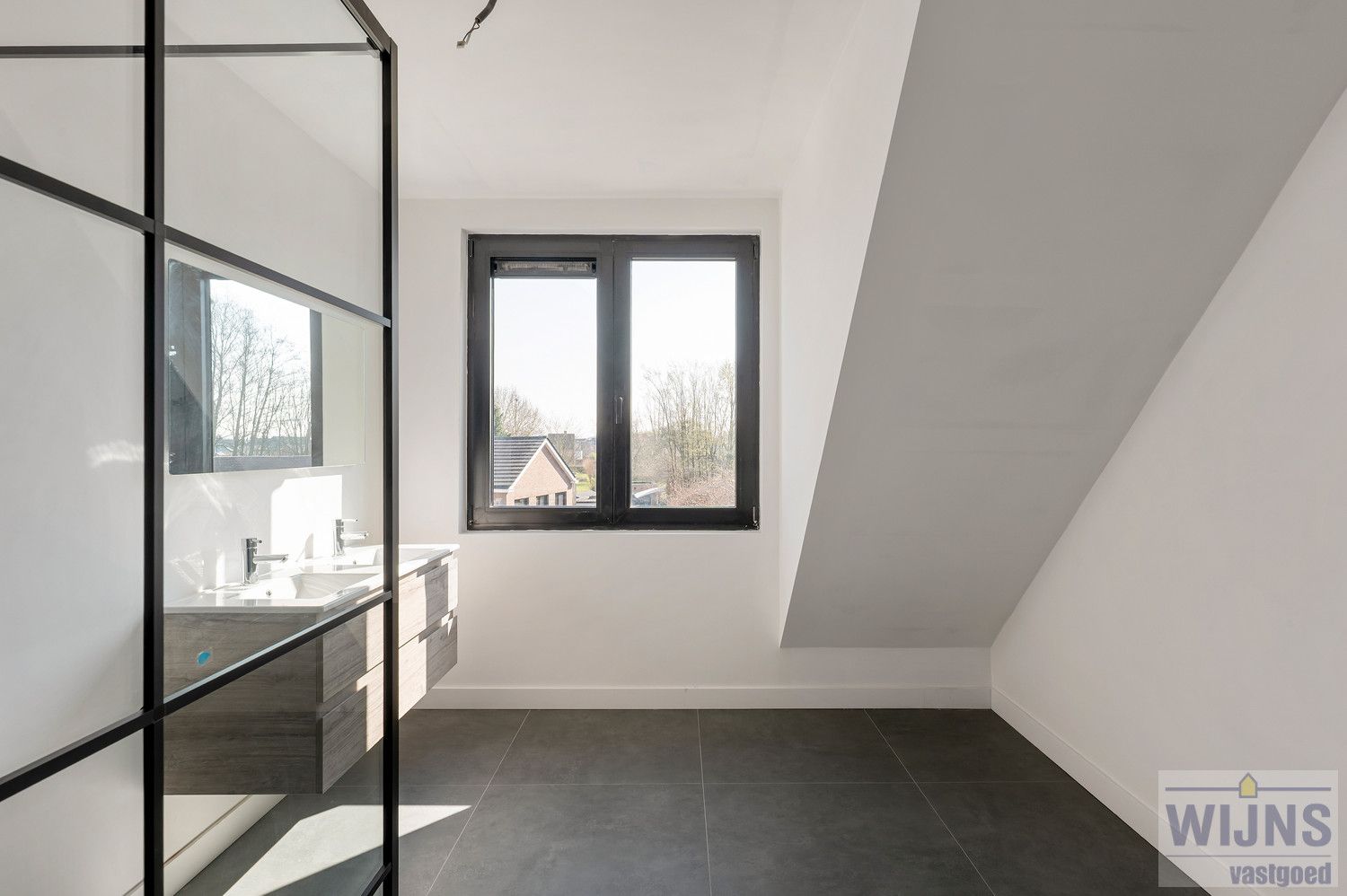 Groot en lichtrijk duplex appartement vlakbij centrum Berlaar foto 18