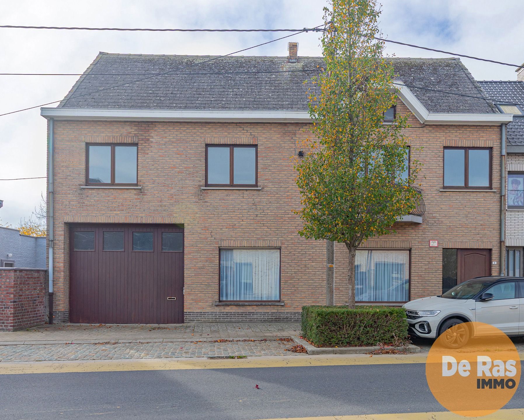 ZONNEGEM – Solide renovatiewoning met atelier/werkplaats  foto 2