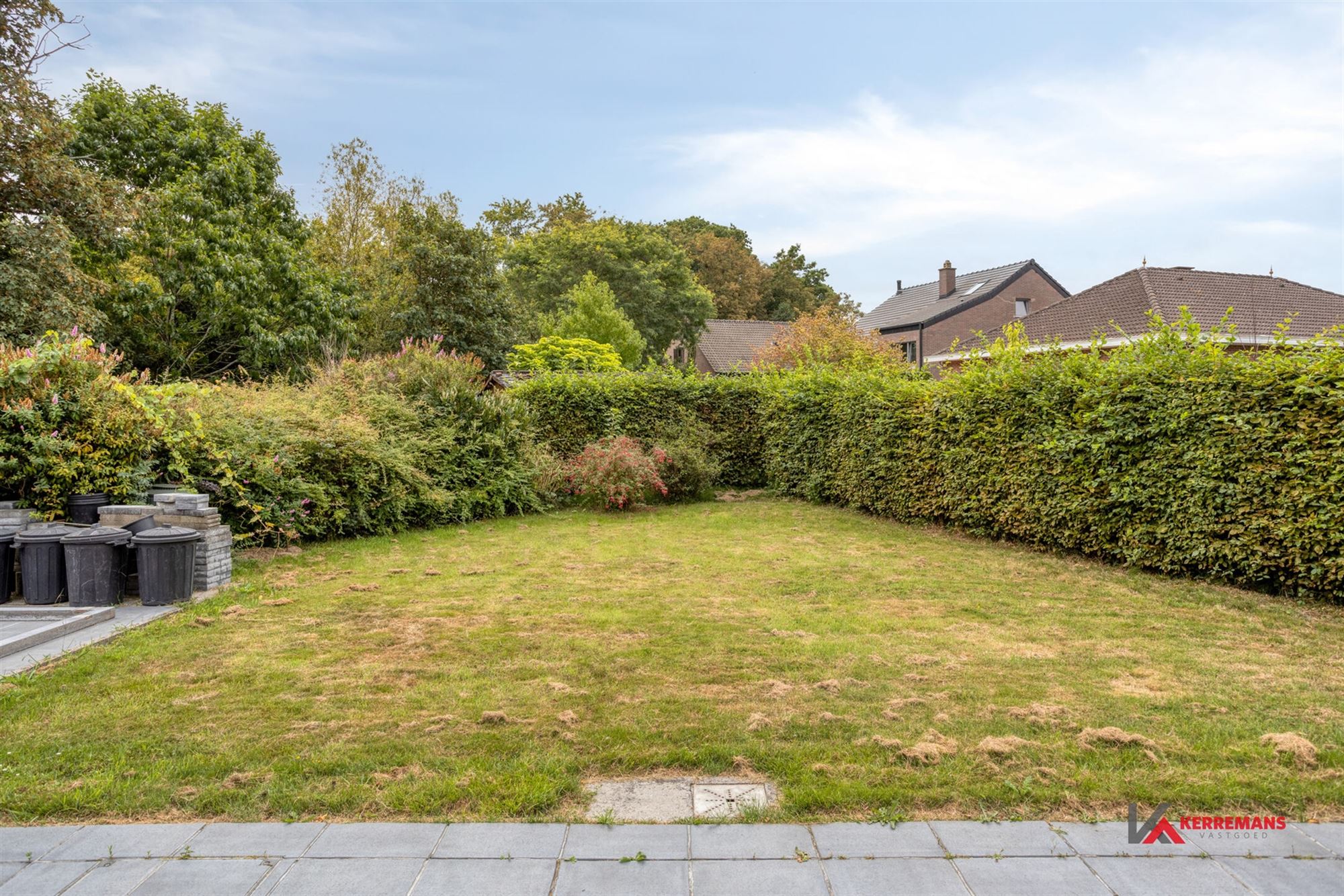Woning met 3 slaapkamers, garage en tuin.  foto 25