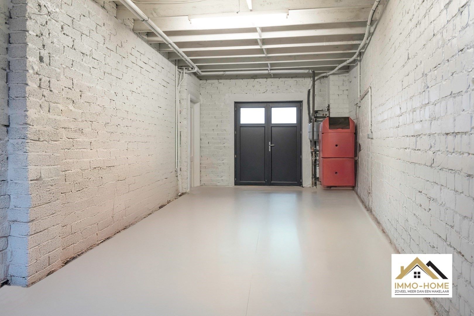 Zeer ruime woning met prachtig open zicht op agrarisch gebied foto 28