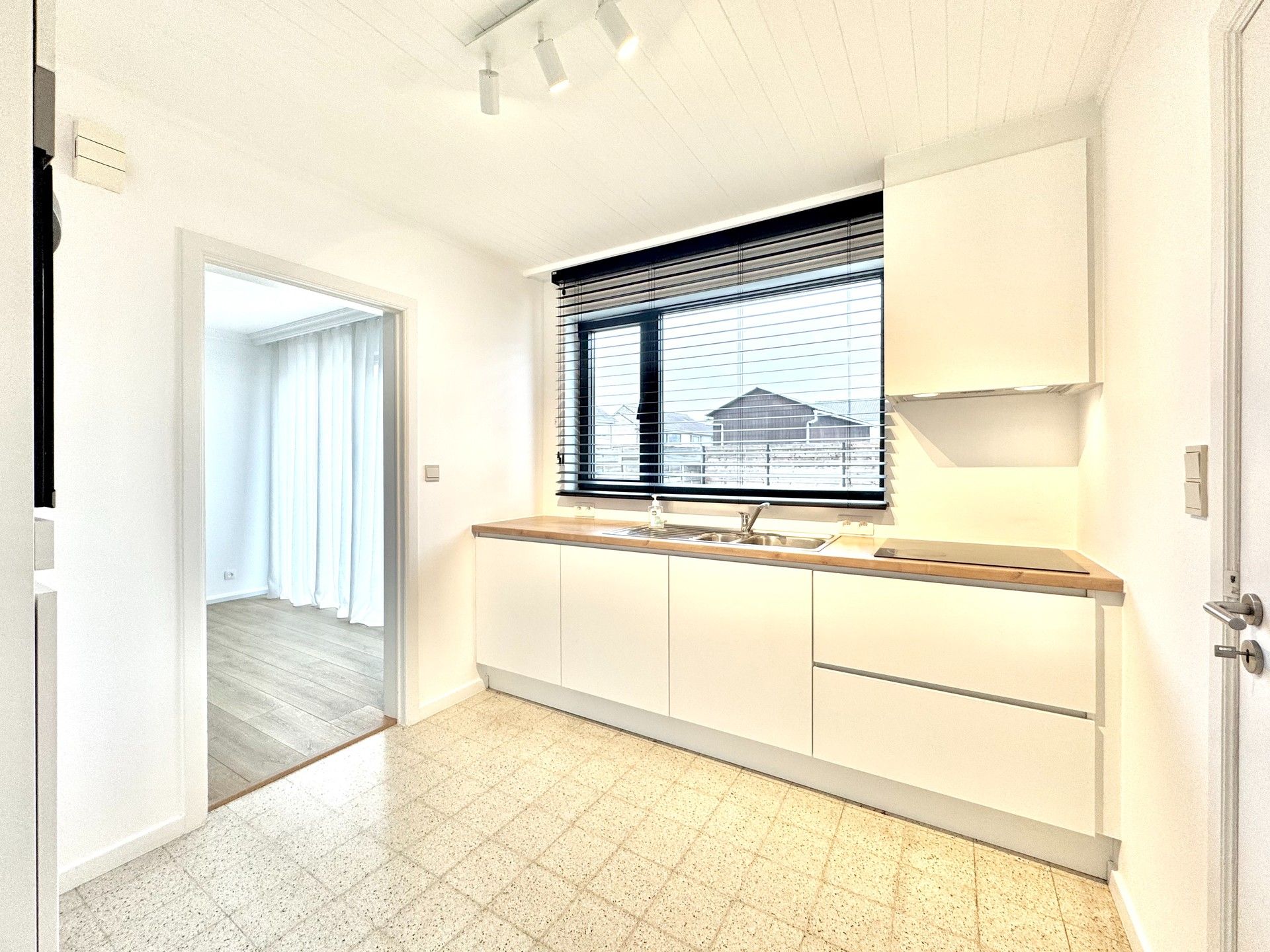 GERENOVEERDE WONING MET TUIN & GARAGE foto 7
