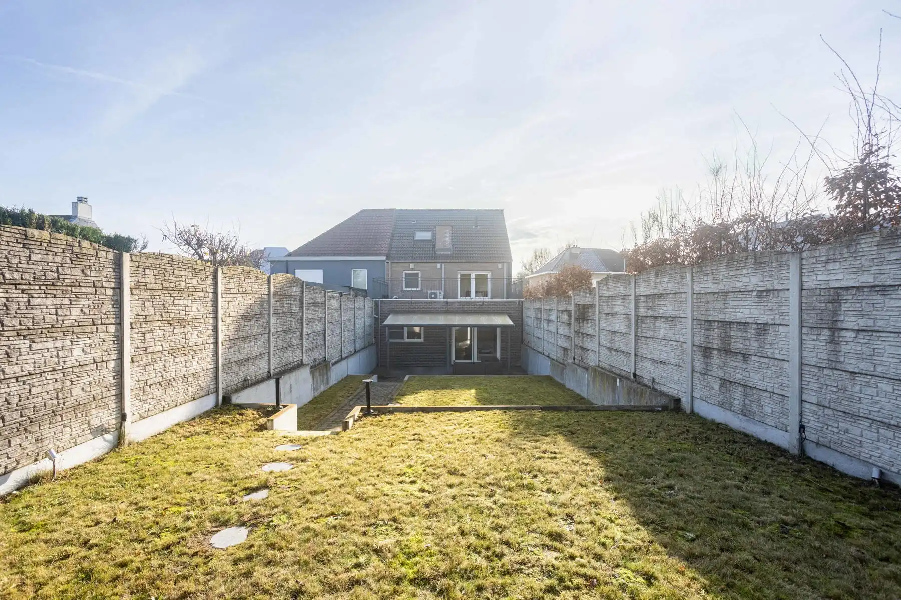 Instapklare recente woning met 4 slaapkamers en 3 badkamers! foto 29