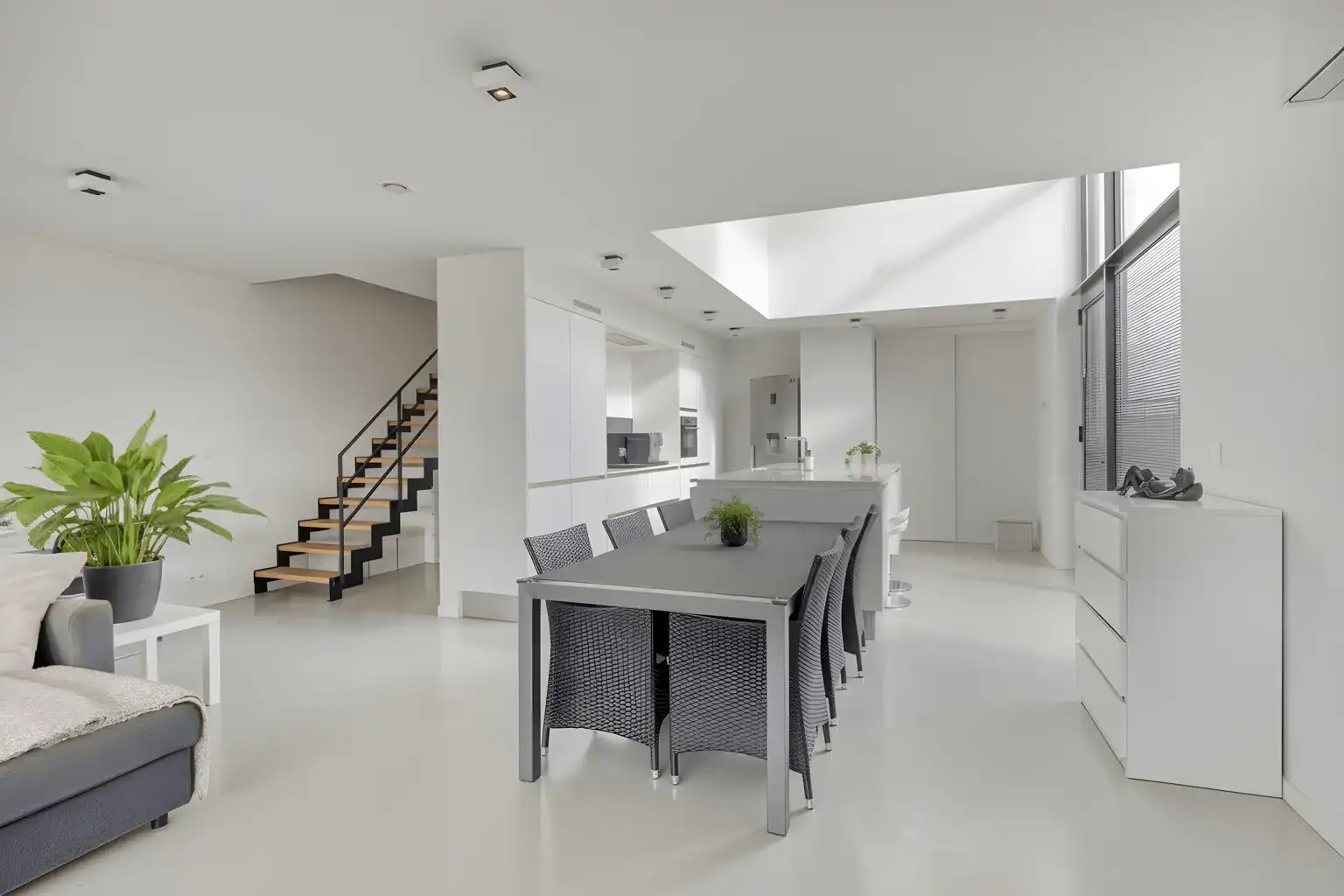 PRACHTIGE RUIME WOONST MET VERZICHT TE LUBBEEK  foto 3