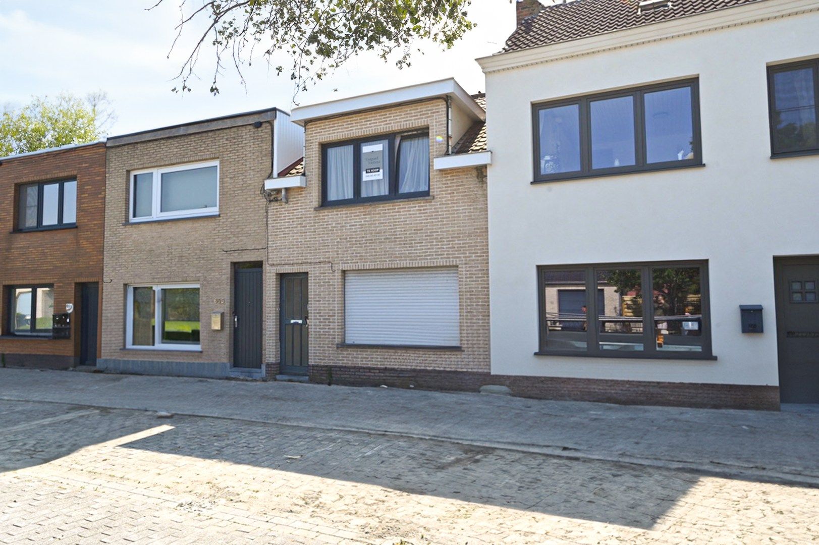 TE RENOVEREN STADSWONING MET ZONNIGE TUIN OP TOPLIGGING foto {{pictureIndex}}