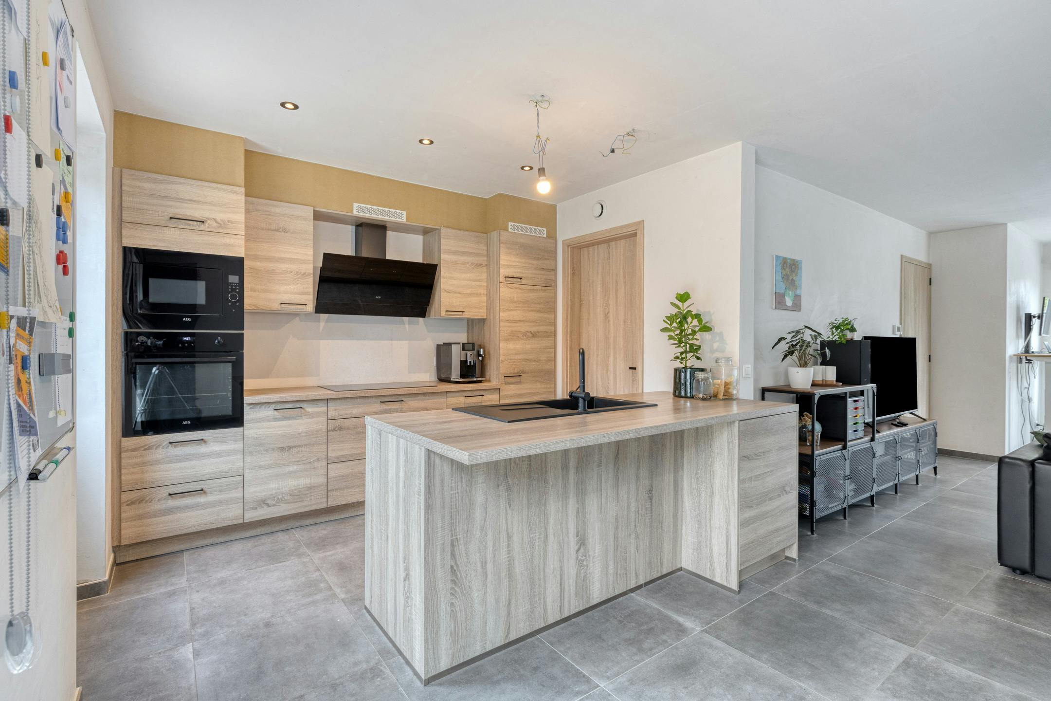 Recente halfopen woning te koop in Rozebeke (Zwalm) foto 3