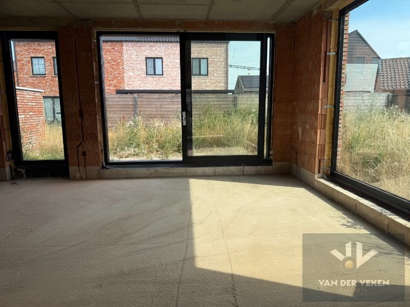 Rustig en centraal gelegen half open BEN-woning met 3 slaapkamers. foto 5