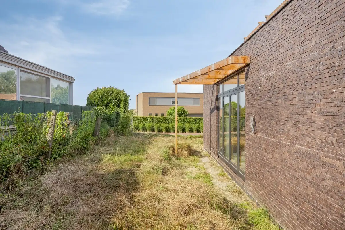 Nieuwbouwvilla nabij centrum Lennik  foto 16