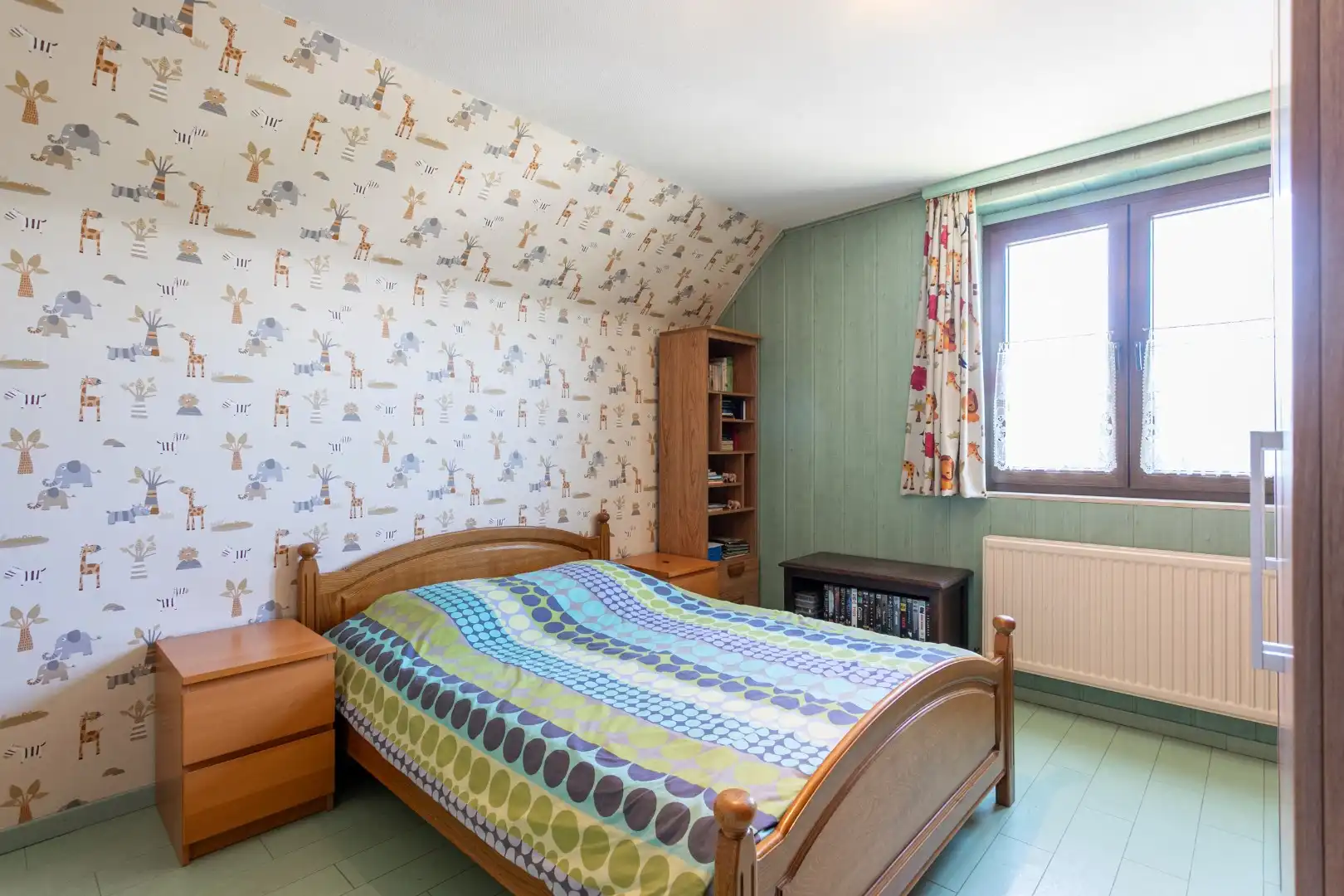Verzorgde woning met 3 slpk, garage en tuin foto 22