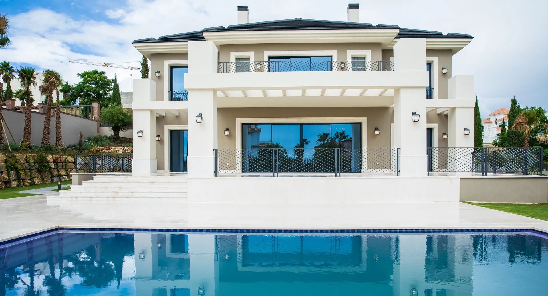 Luxe leven op hoog niveau – adembenemende nieuwbouwvilla met panoramisch zeezicht aan de Costa del Sol foto 27