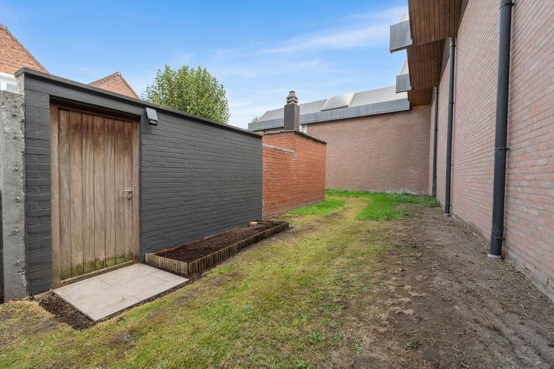 Volledig gerenoveerde woning op topligging foto 12