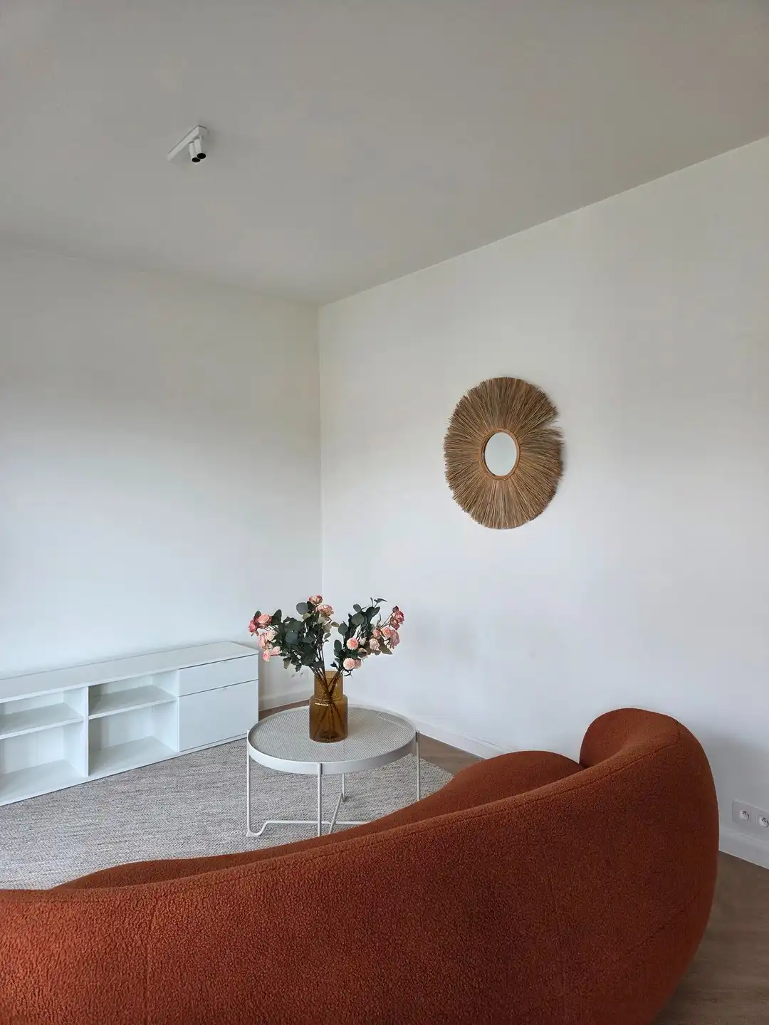 Furnished, Newly Renovated 2-Bedroom Apartment in Ledeberg (Ghent) – Available Immediately foto 3