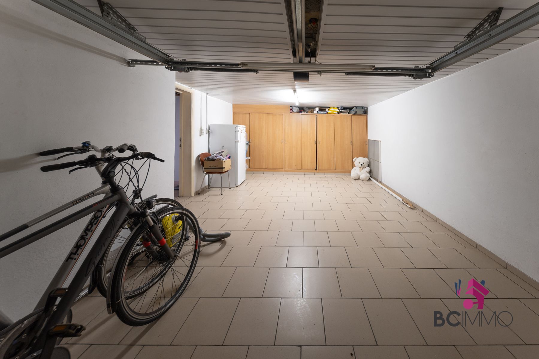 Instapklare woning  met 3 slaapkamers, airco en diepe tuin foto 16