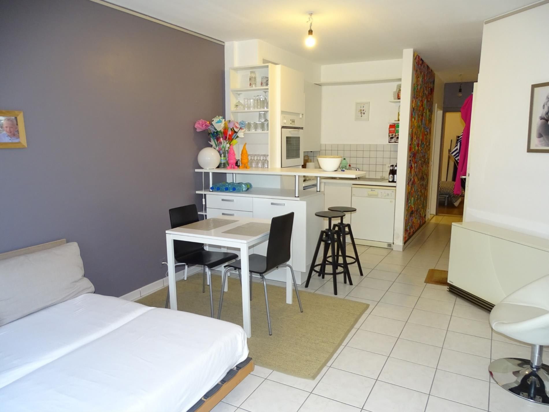 Gelijkvloers appartement op wandelafstand van de Zeedijk foto {{pictureIndex}}