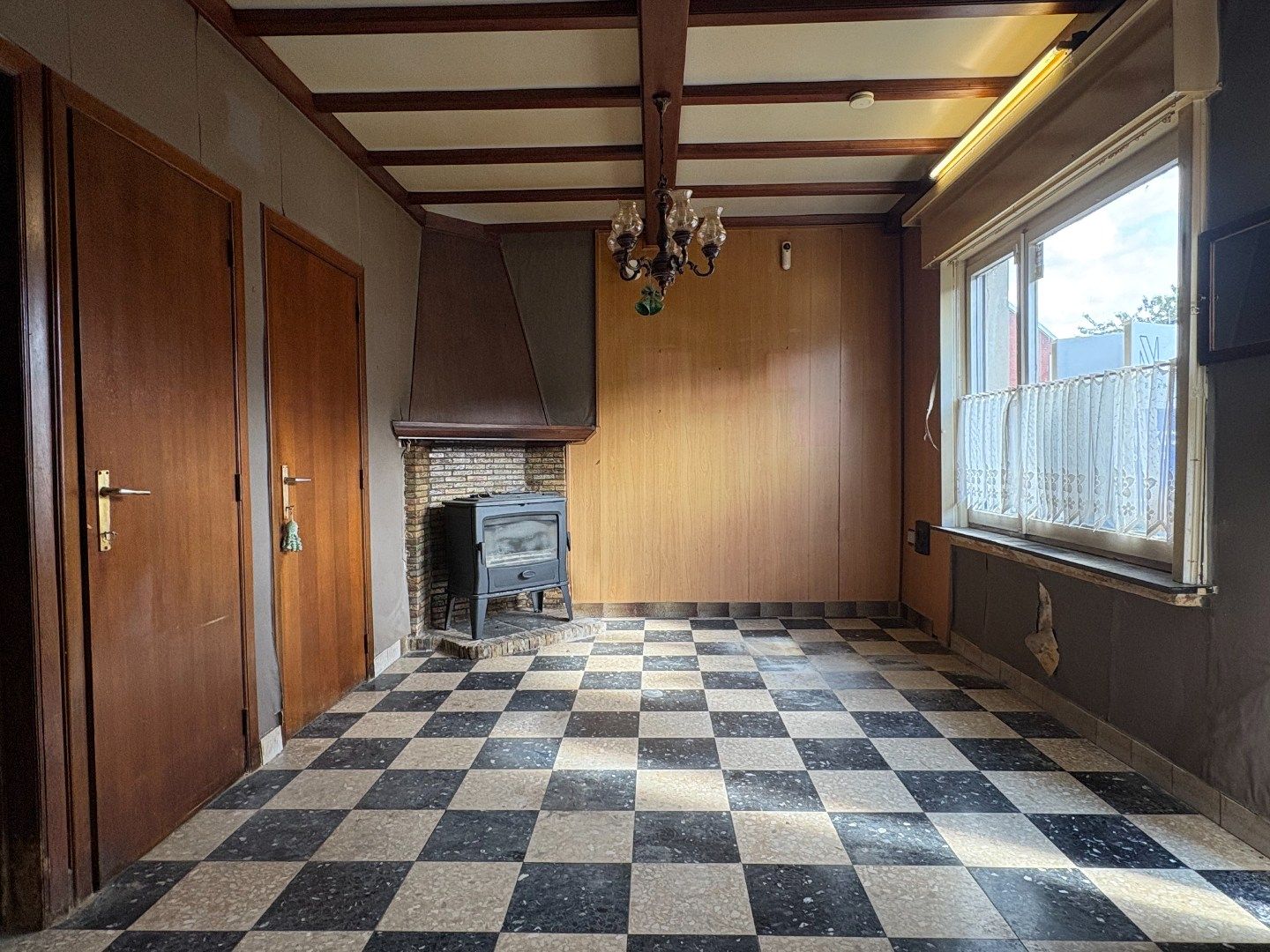 Renovatiewoning te koop in Kuurne – rustig gelegen! foto 2