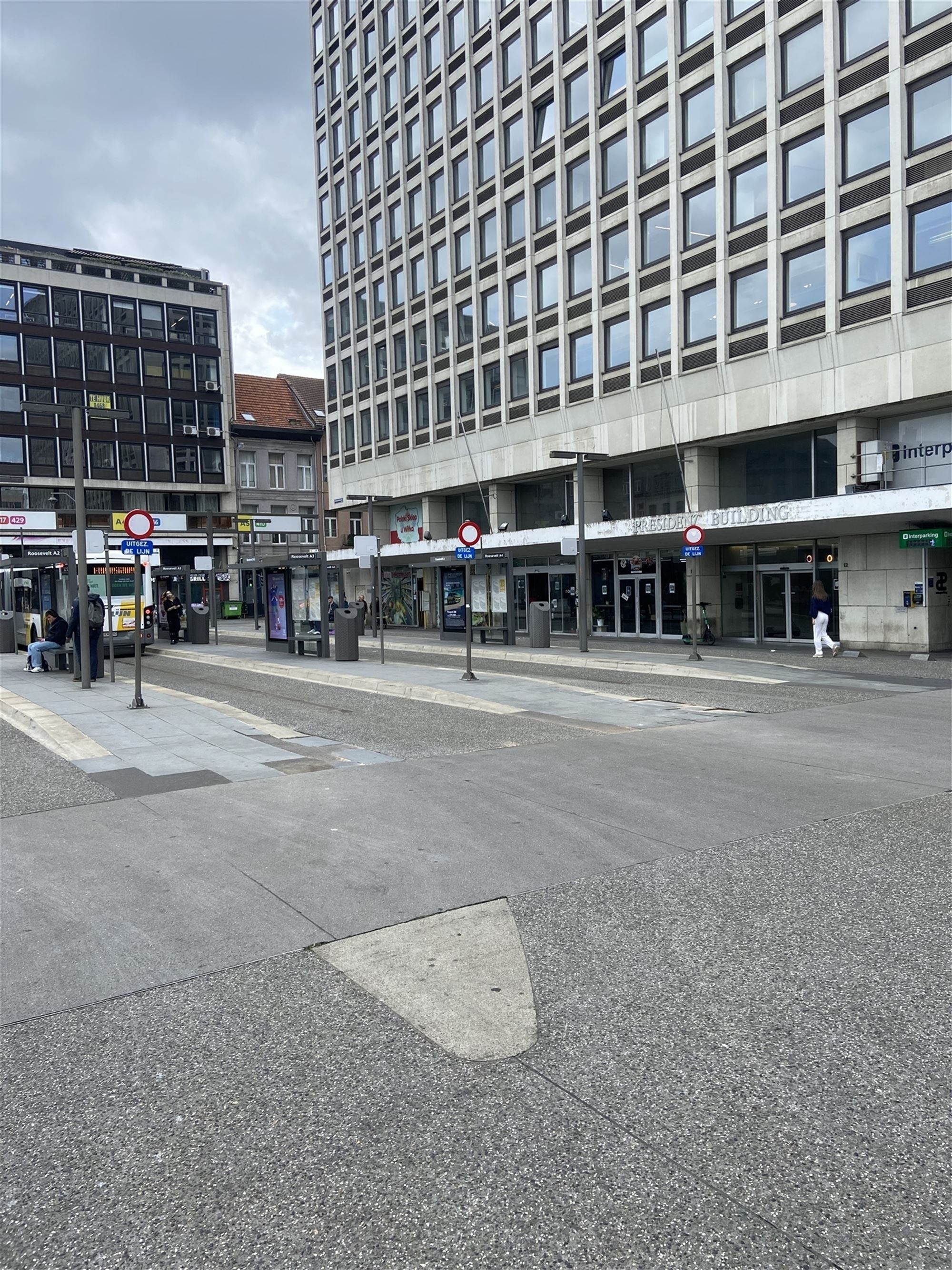 2 verhuurde commerciële ruimten aan het Operaplein, 8,3% netto rendement foto 8