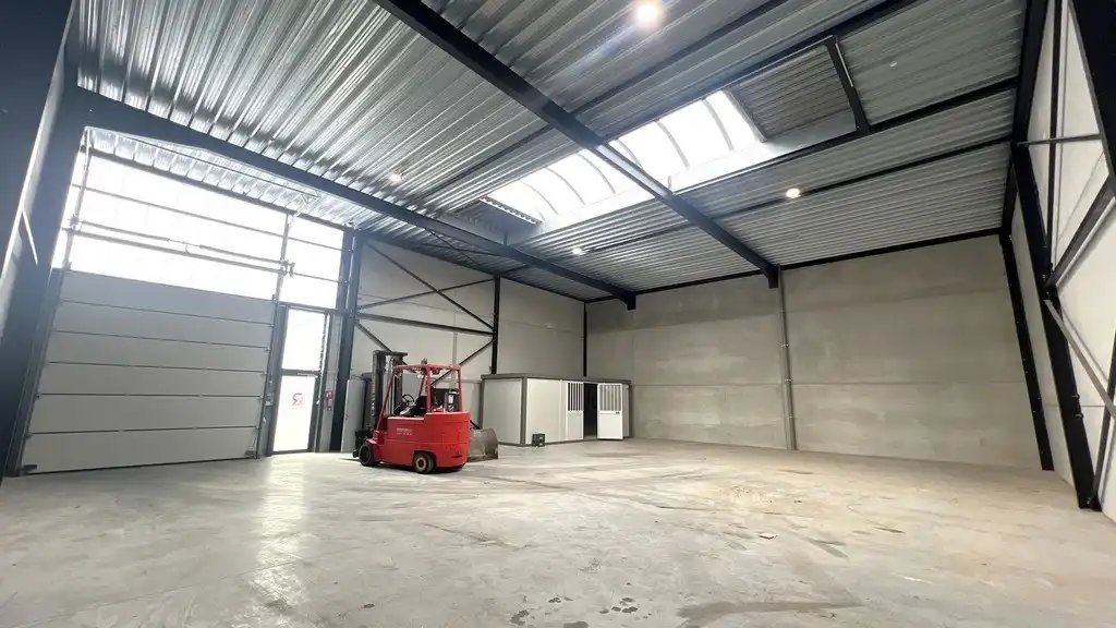 Recent magazijn te huur in Hoogveld Business Park in Dendermonde foto 9