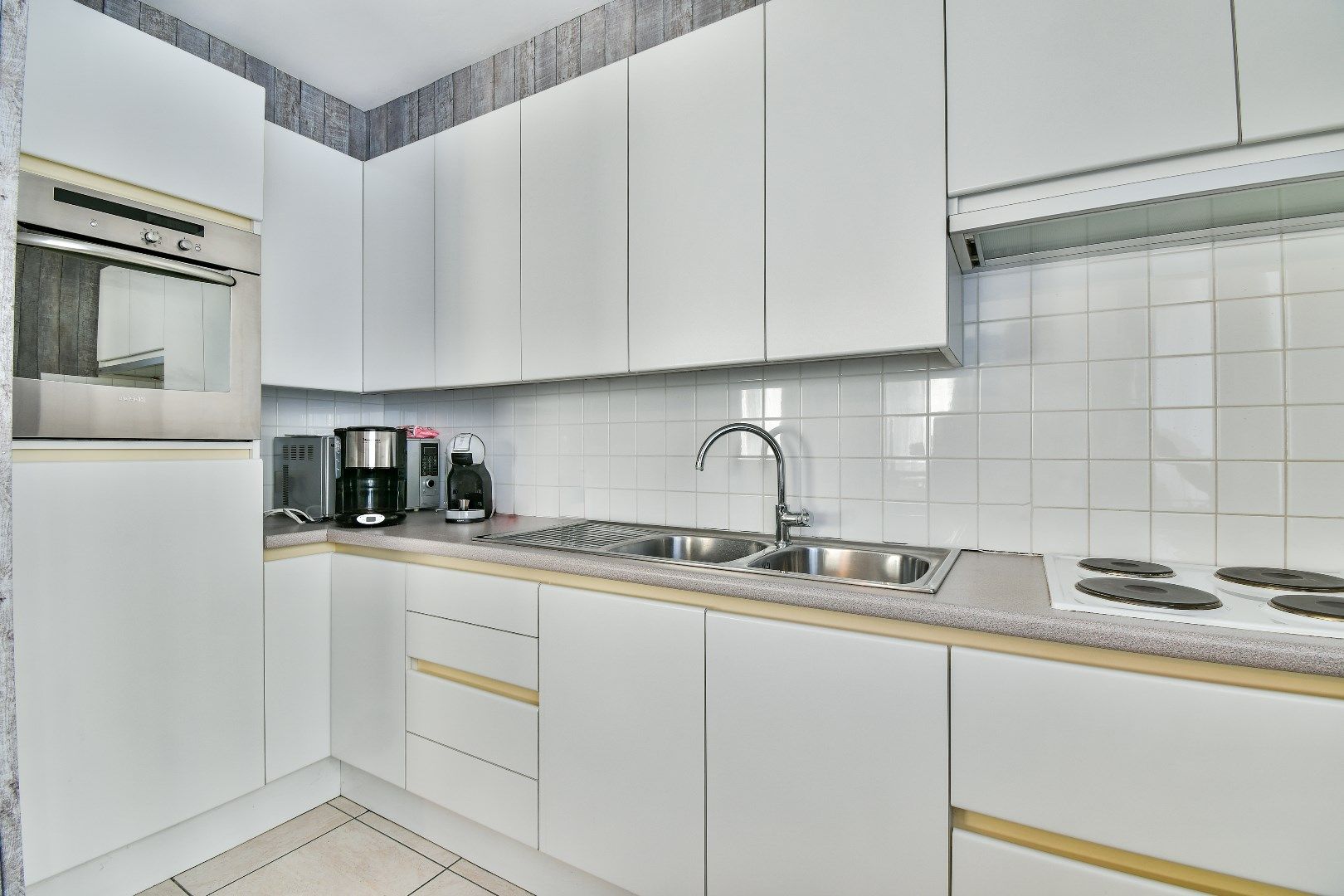 Energiezuinig appartement met garage en polyvalent bijgebouw! foto 6