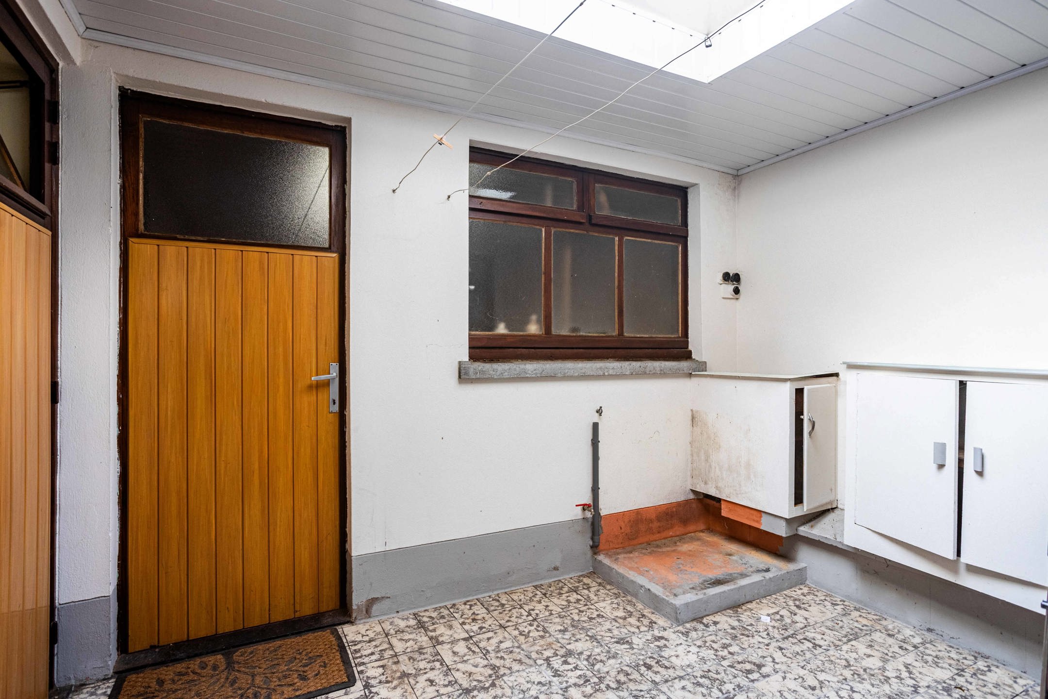 Gunstig gelegen halfopen bebouwing met garage. foto 9