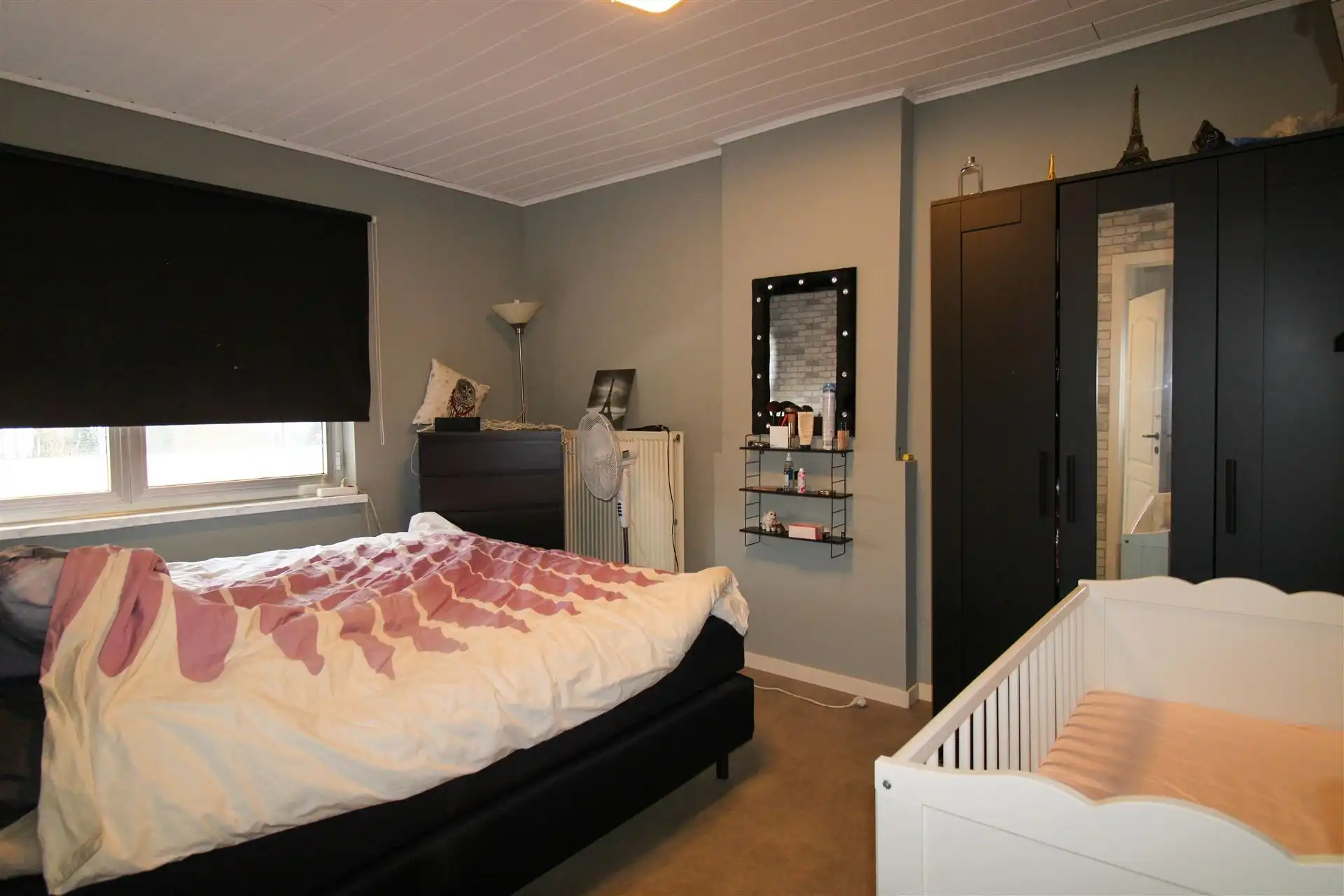 Charmante woning in Maasmechelen met 2 slaapkamers (mogelijkheid tot 3de), ruime oprit, tuin en veel potentieel, ideaal als renovatieproject! foto 8