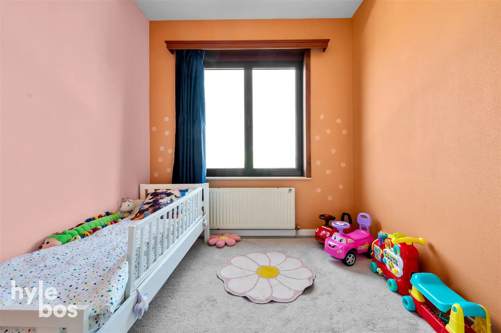 Opbrengsteigendom met 5 ruime appartementen en garages op topligging foto 23