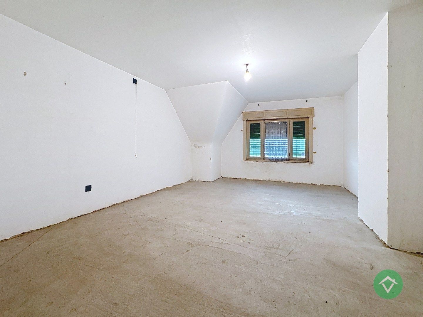 Alleenstaande woning met vergezichten te Zwevezele foto 14