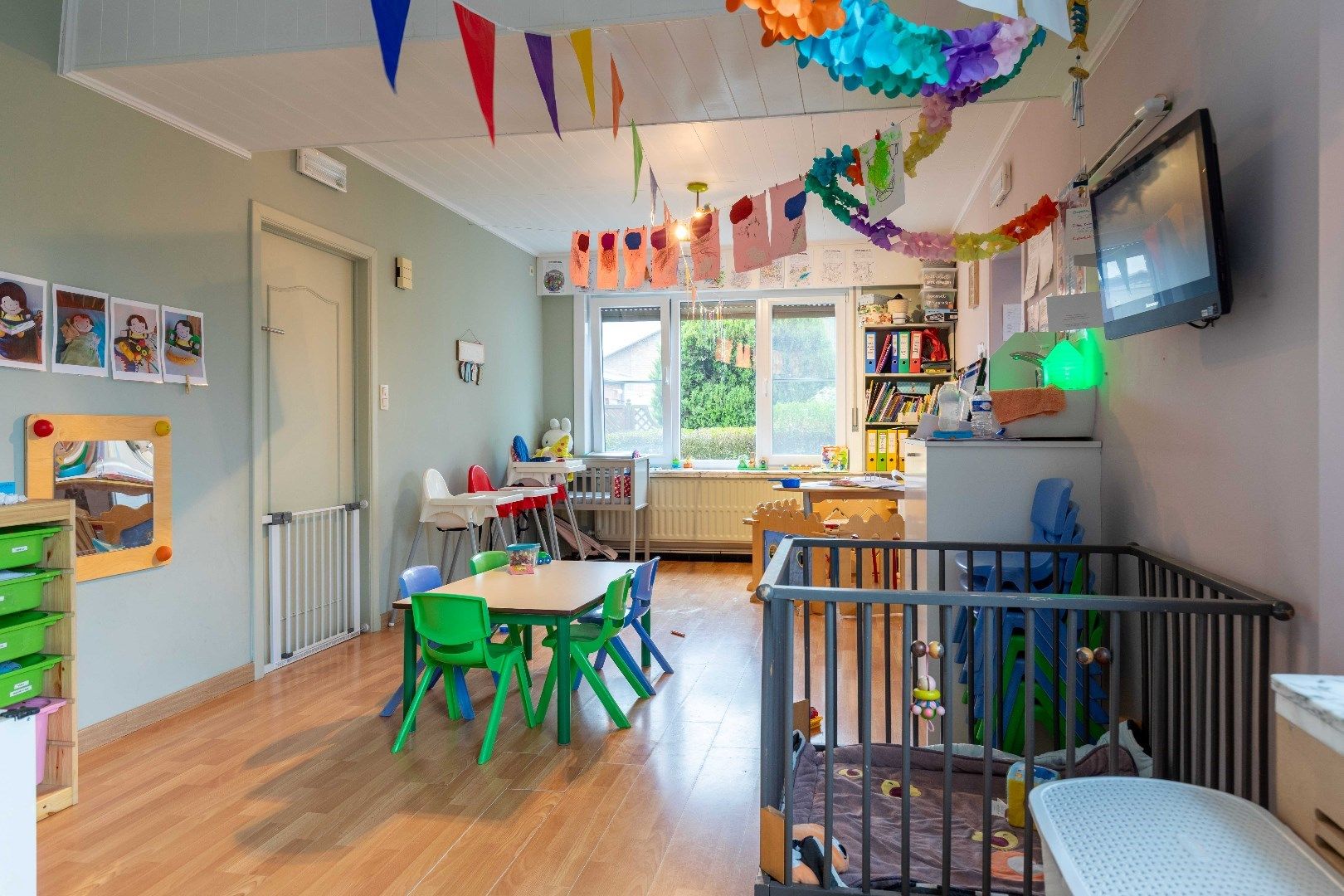 Verder te vernieuwen open bebouwing met mogelijkheid tot zes kamers, parking en tuin te Baliebrugge. foto 8