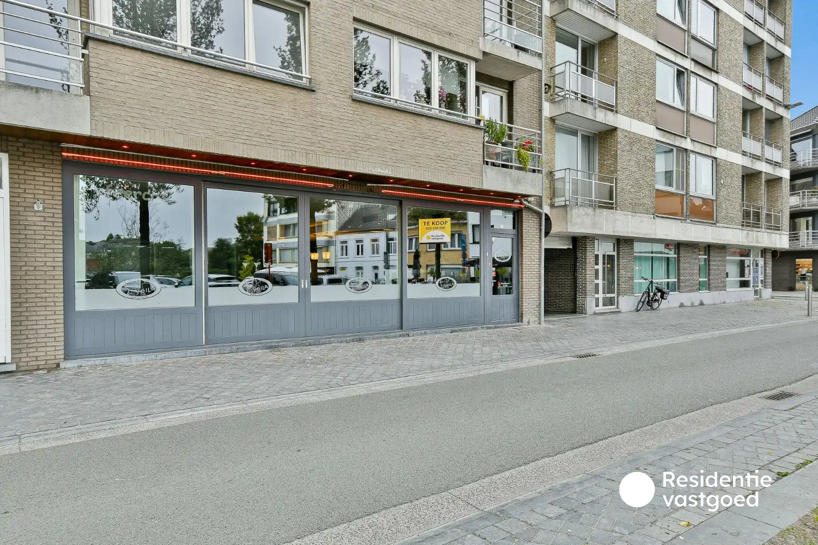 Horecazaak op topligging aan de Markt van Gistel foto 20