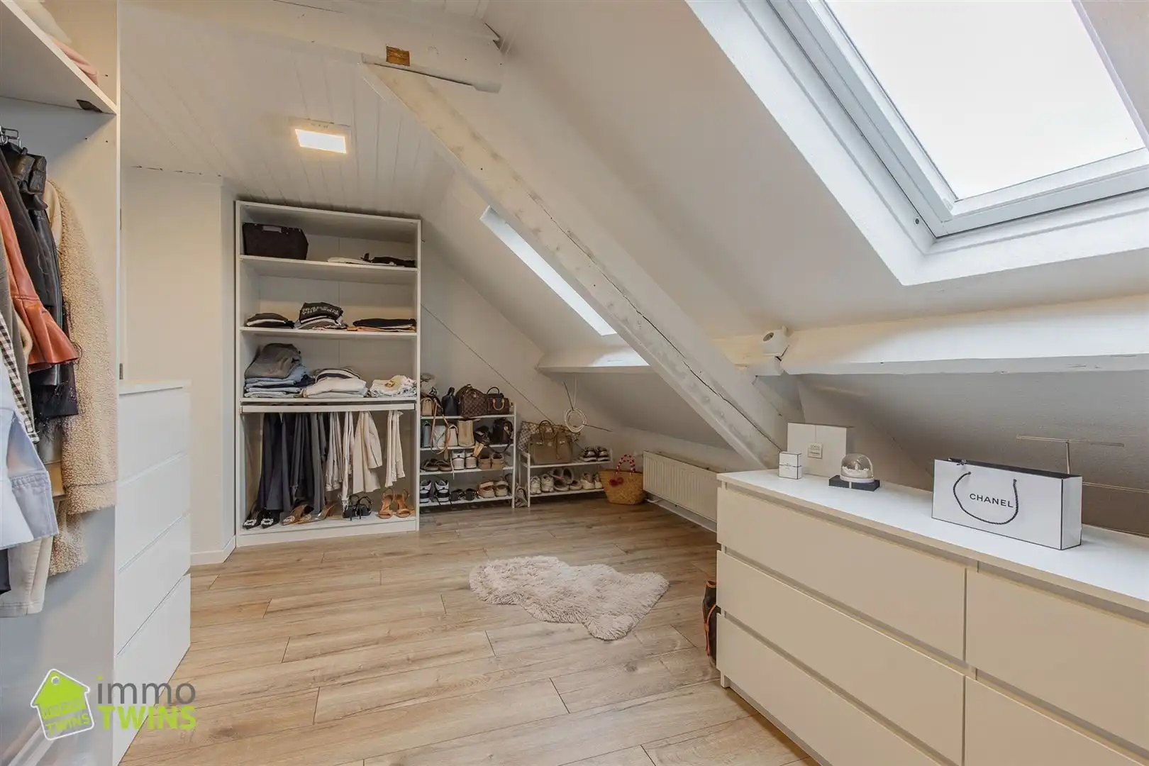 Op zoek naar een duplexwoonst met prachtige tuin/terrassen en garage te Lebbeke foto 15