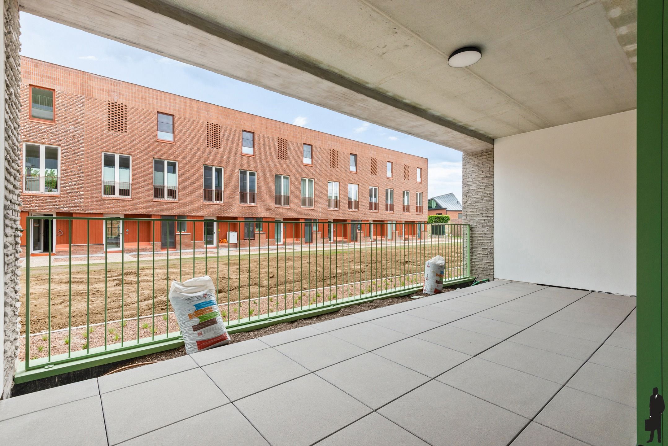 GLVL appartement met 2 slpks, ruim terras en autostaanplaats foto 12