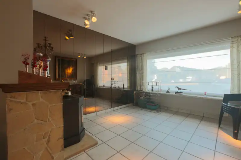 Centraal en toch rustig gelegen woning met tuin, garage en 3 slaapkamers (meer mogelijk); Energielabel D makkelijk haalbaar! foto 3
