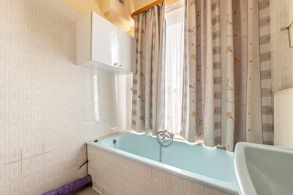 TE RENOVEREN STADSWONING IN SINT-TRUIDEN foto 23