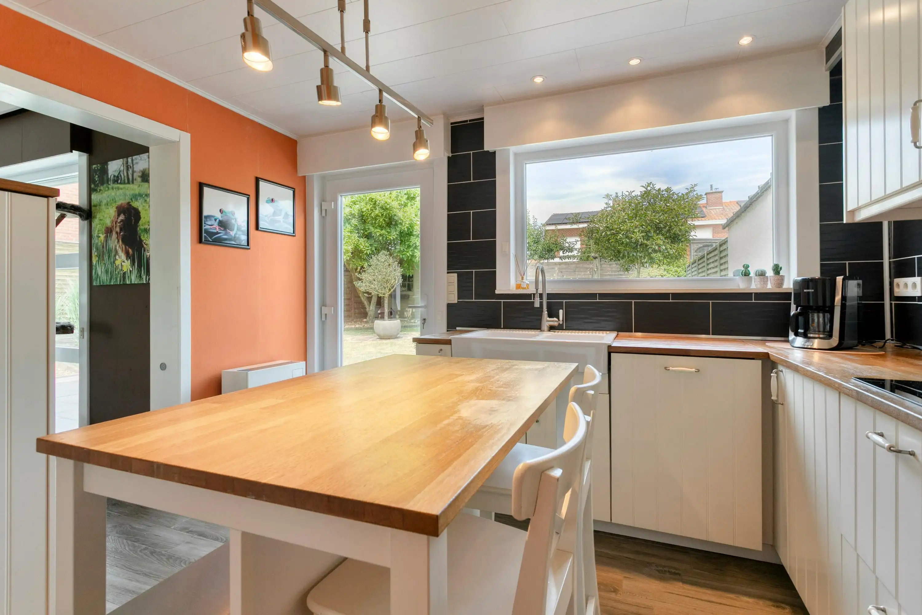 Instapklaar huis met 4 slaapkamers te Rollegem-Kapelle foto 7