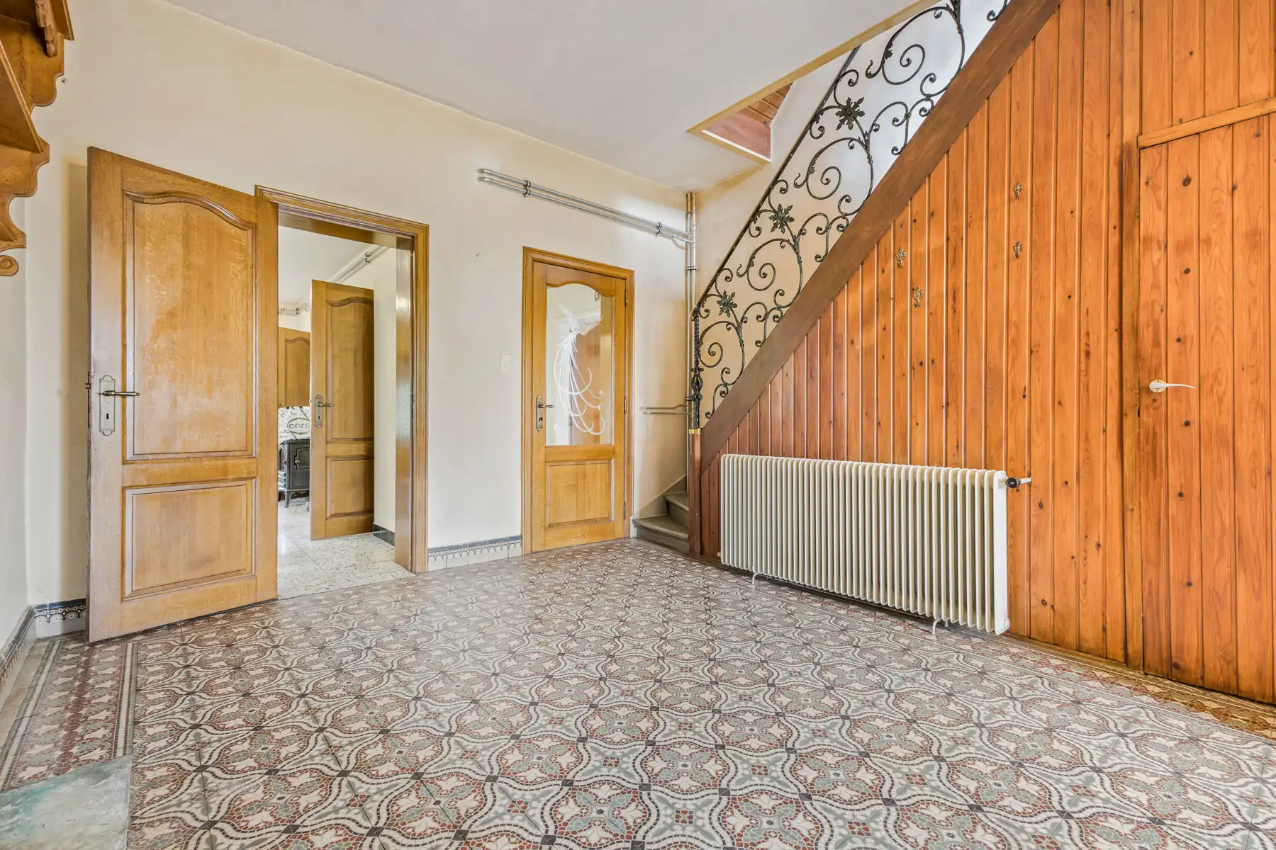 Rustig gelegen woning met grote tuin foto 7