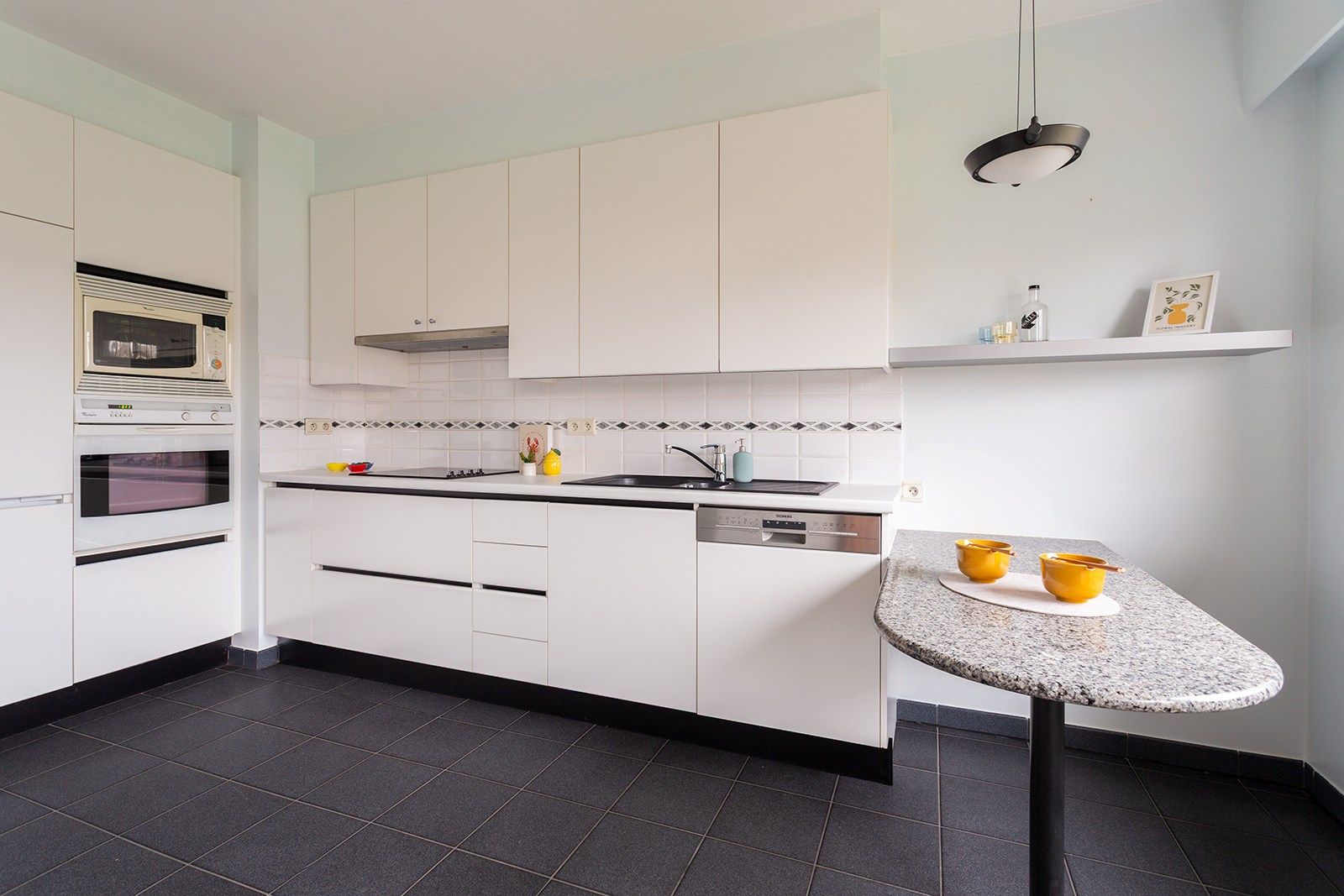  Ruim en goed onderhouden appartement  foto 8