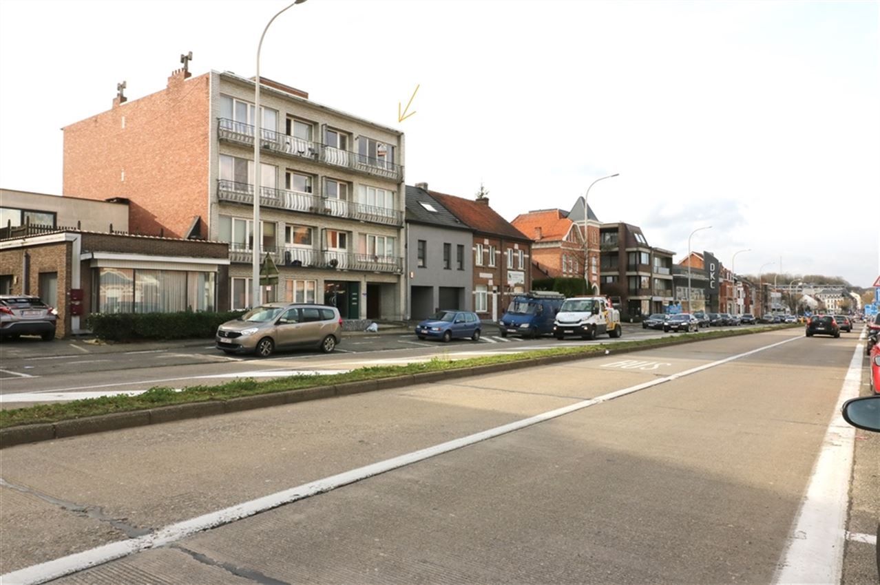 Tof app. met 2 slpk. op wandelafstand van centrum foto {{pictureIndex}}