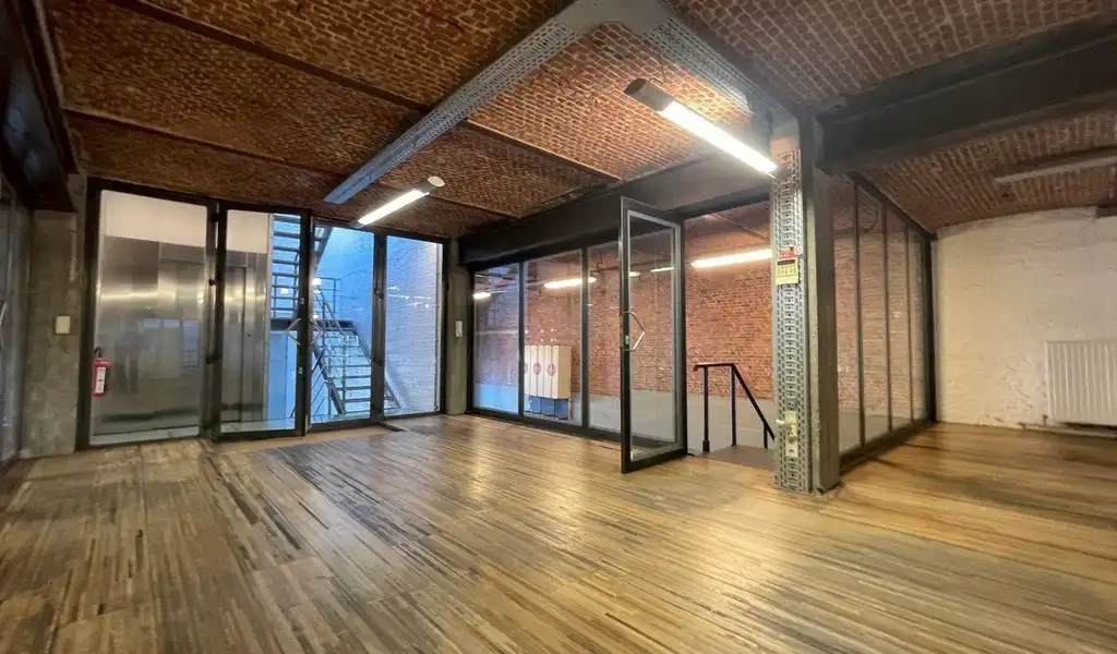 Loftkantoor te huur in Antwerpen in Entrepot du Soleil foto 8