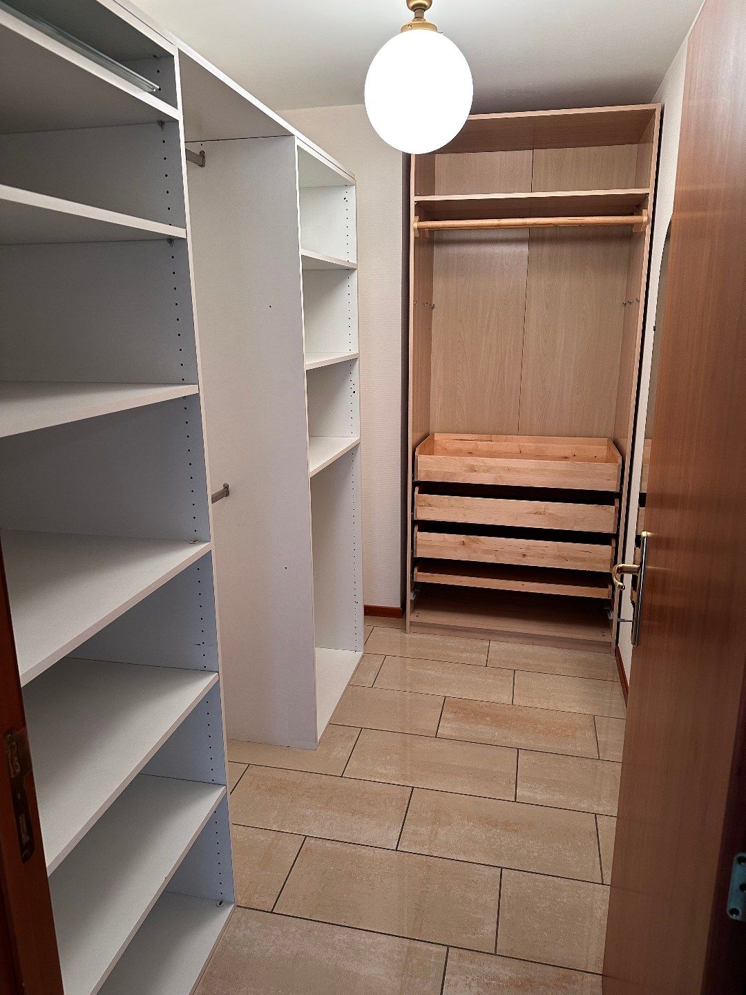 APPARTEMENT VAN 165m² MET 2 SLAAPKAMERS, 2 TERRASSEN en GESLOTEN GARAGE IN LANAKEN CENTRUM !  foto 18