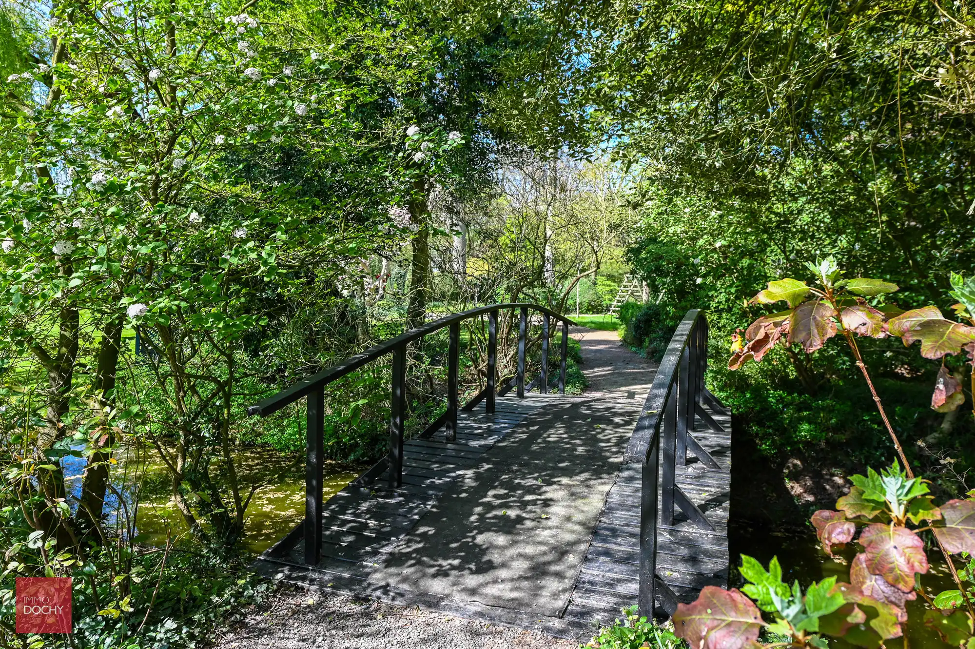 Zeer goed onderhouden manoir met een  unieke parktuin foto 11