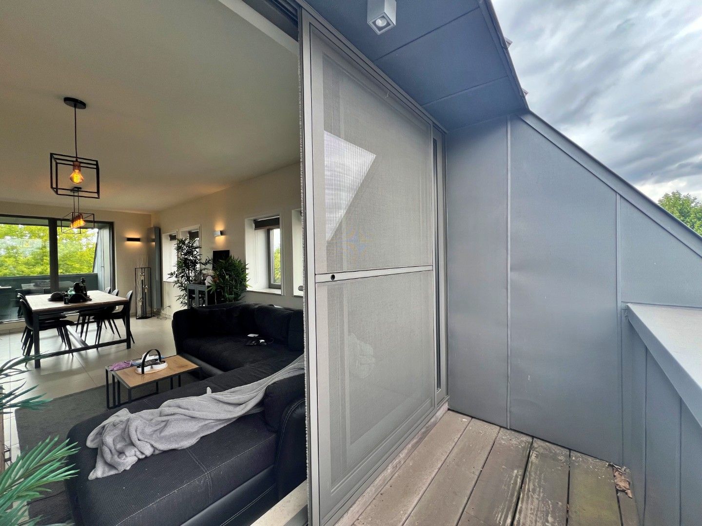 Lichtrijk 2-slaapkamer appartement met garage en 2 terrassen foto 9