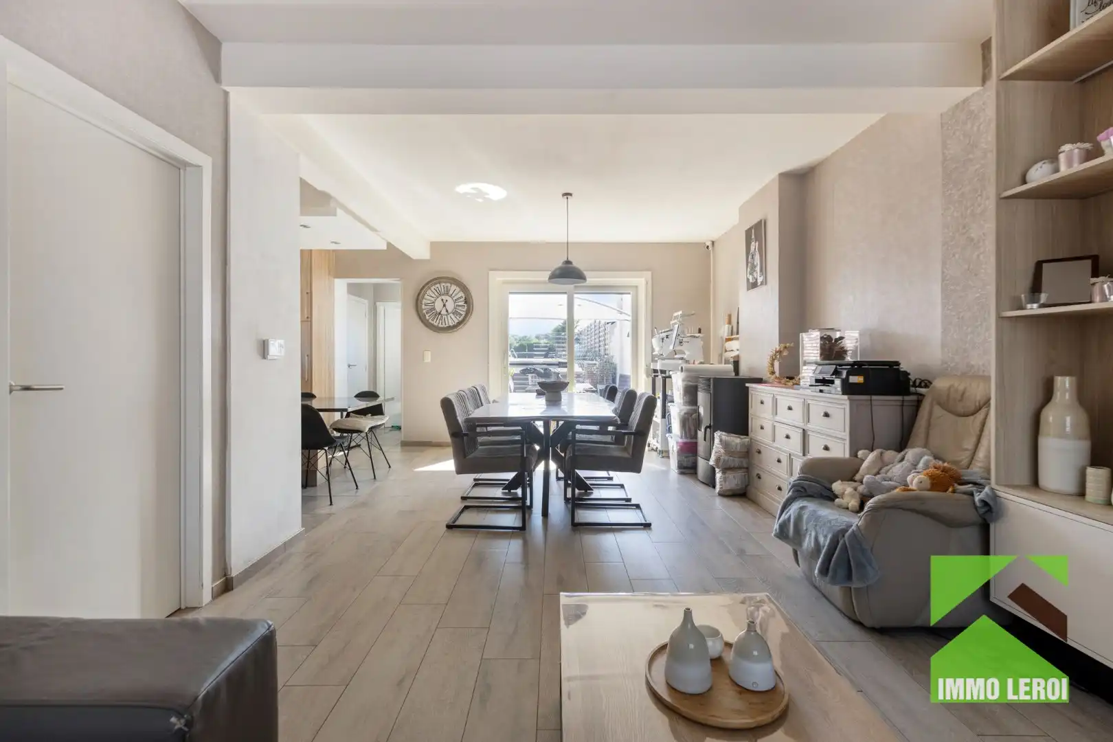 Instapklare gezinswoning met 3 slaapkamers, zwembad en energiezuinige technieken foto 4