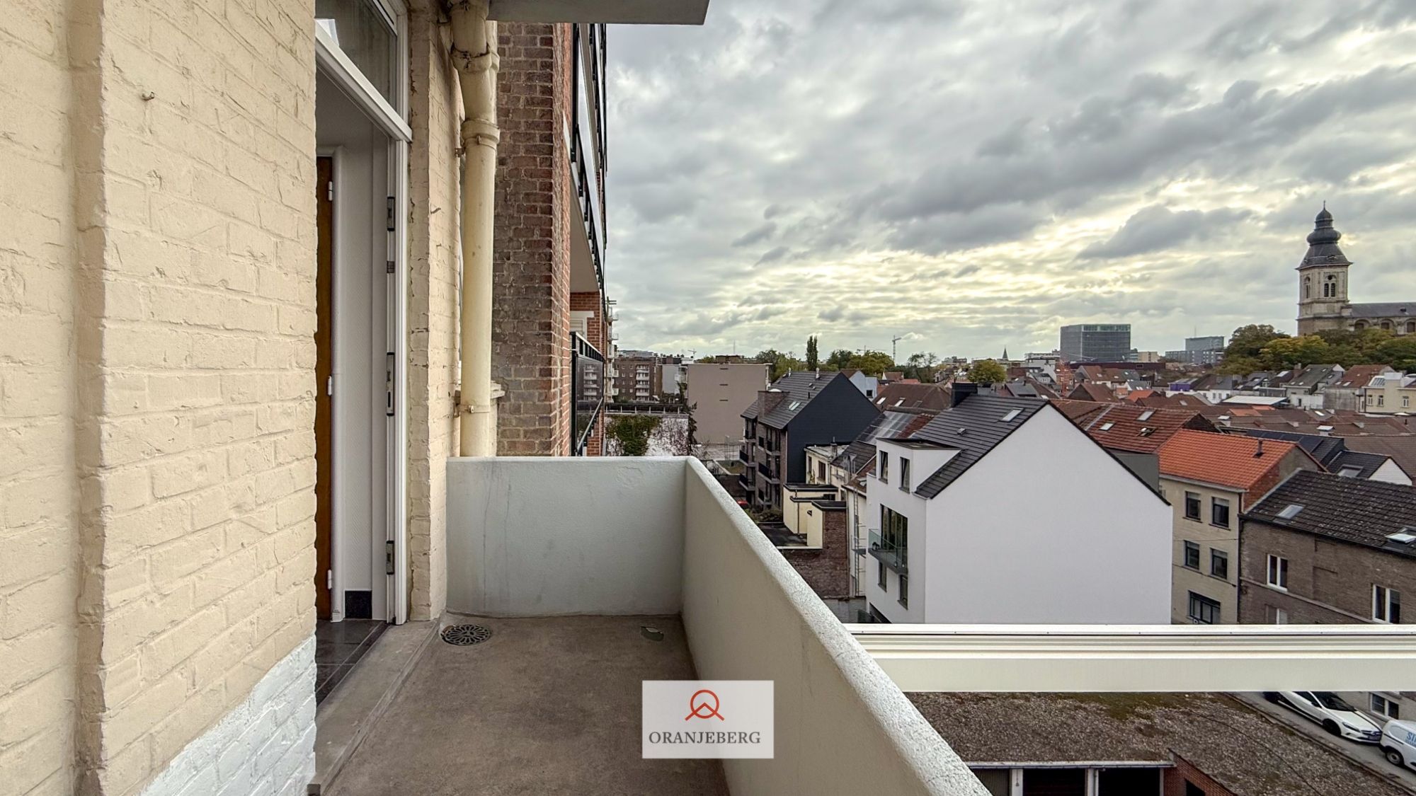 Exclusief en ruim appartement (143  m²)  met zicht op het park foto 35