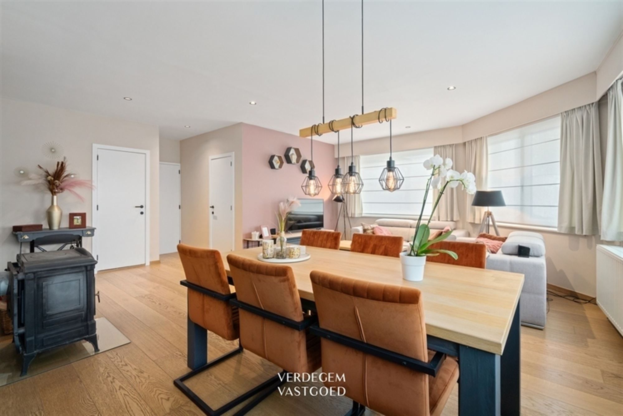 Verrassend ruime gezinswoning met 3+1 slaapkamers en geniettuin foto 6