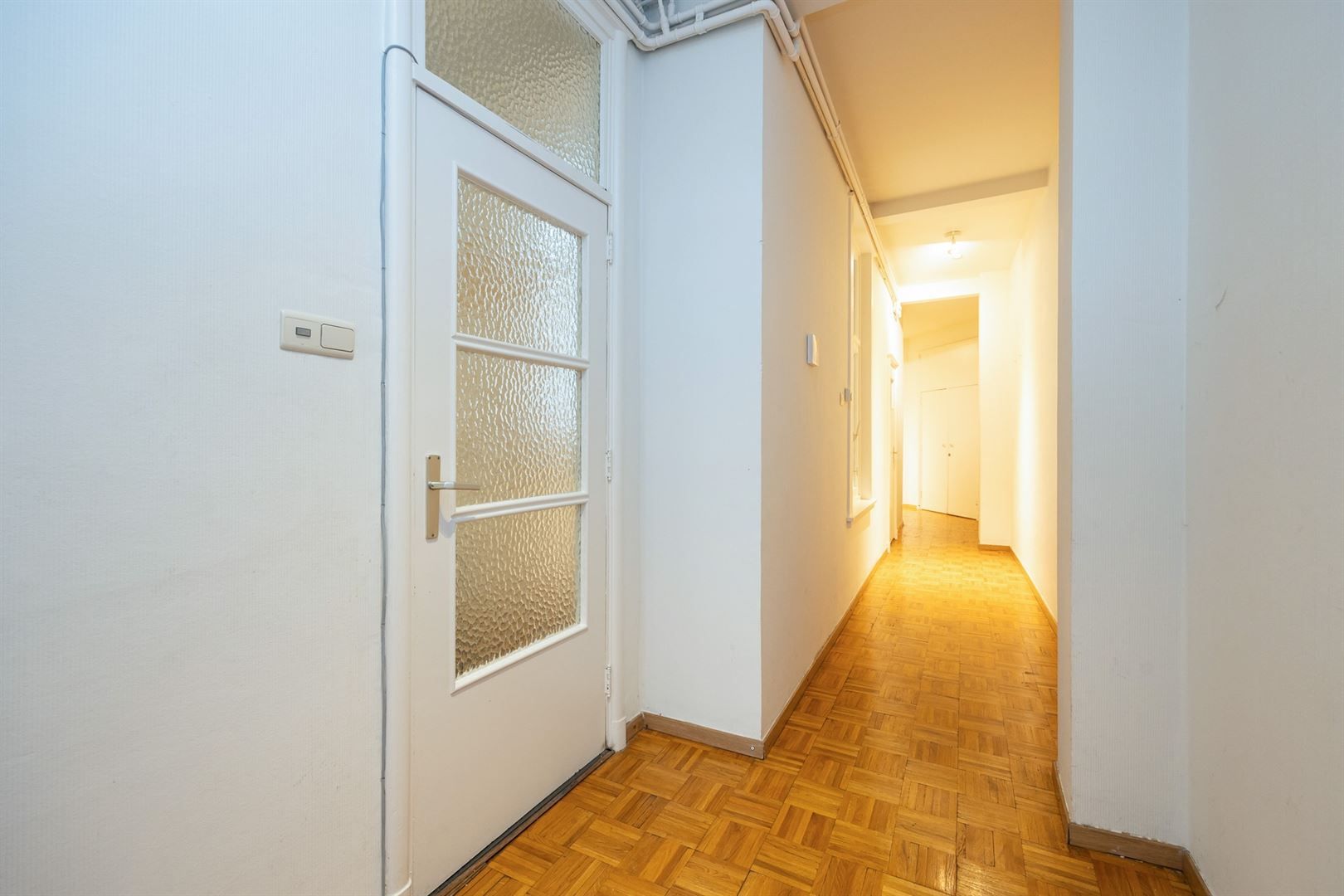 Op te frissen appartement in befaamde Meirbuilding foto 22