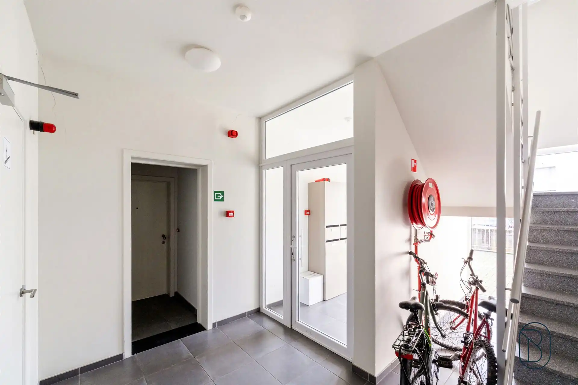 Perfect onderhouden appartement in centrum Vichte! foto 11