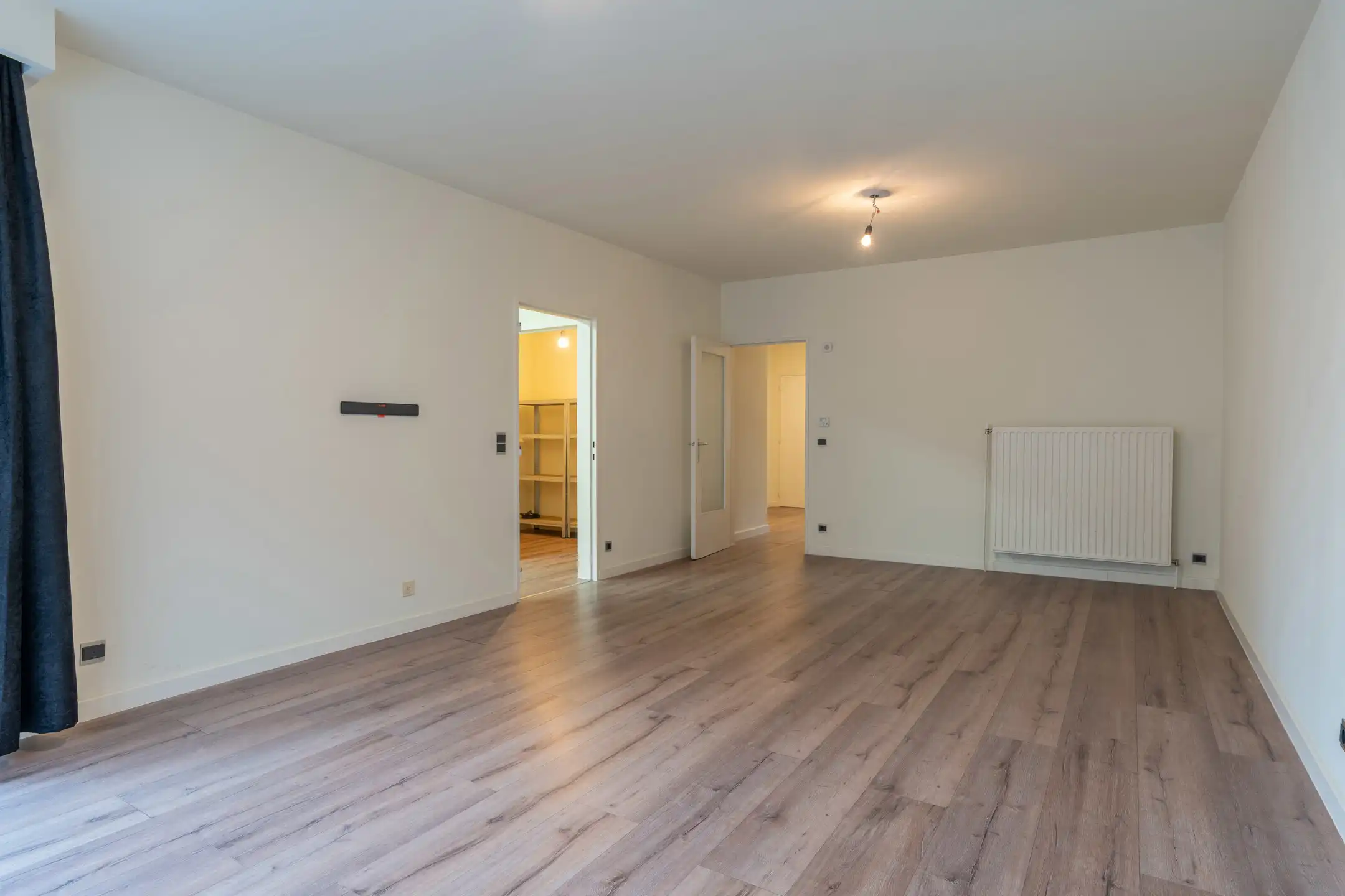 Centraal gelegen 2 slpk app met autostaanplaats te Turnhout foto 3