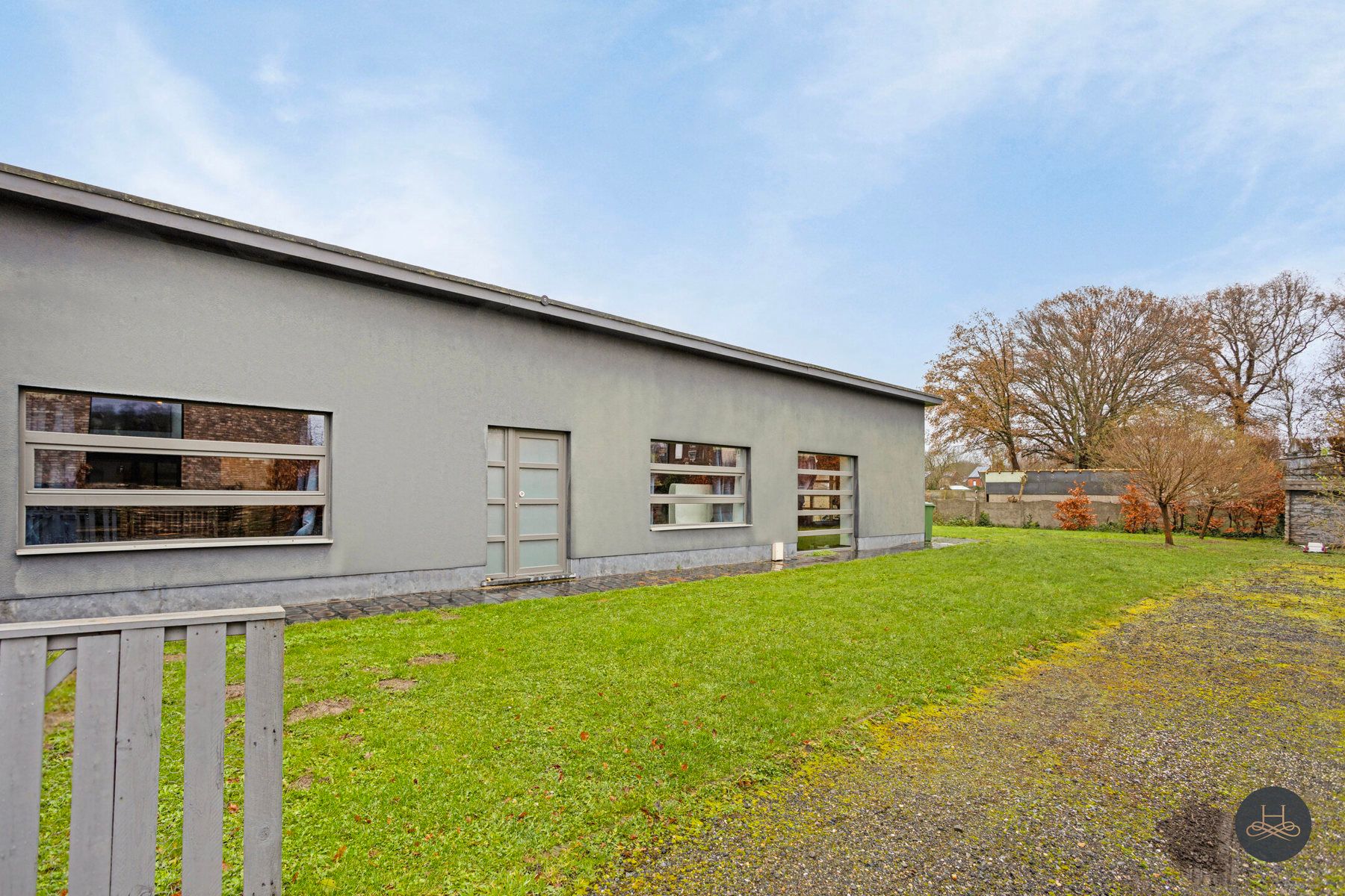 Gelijkvloerse woning in het groen in een doodlopende straat foto 2