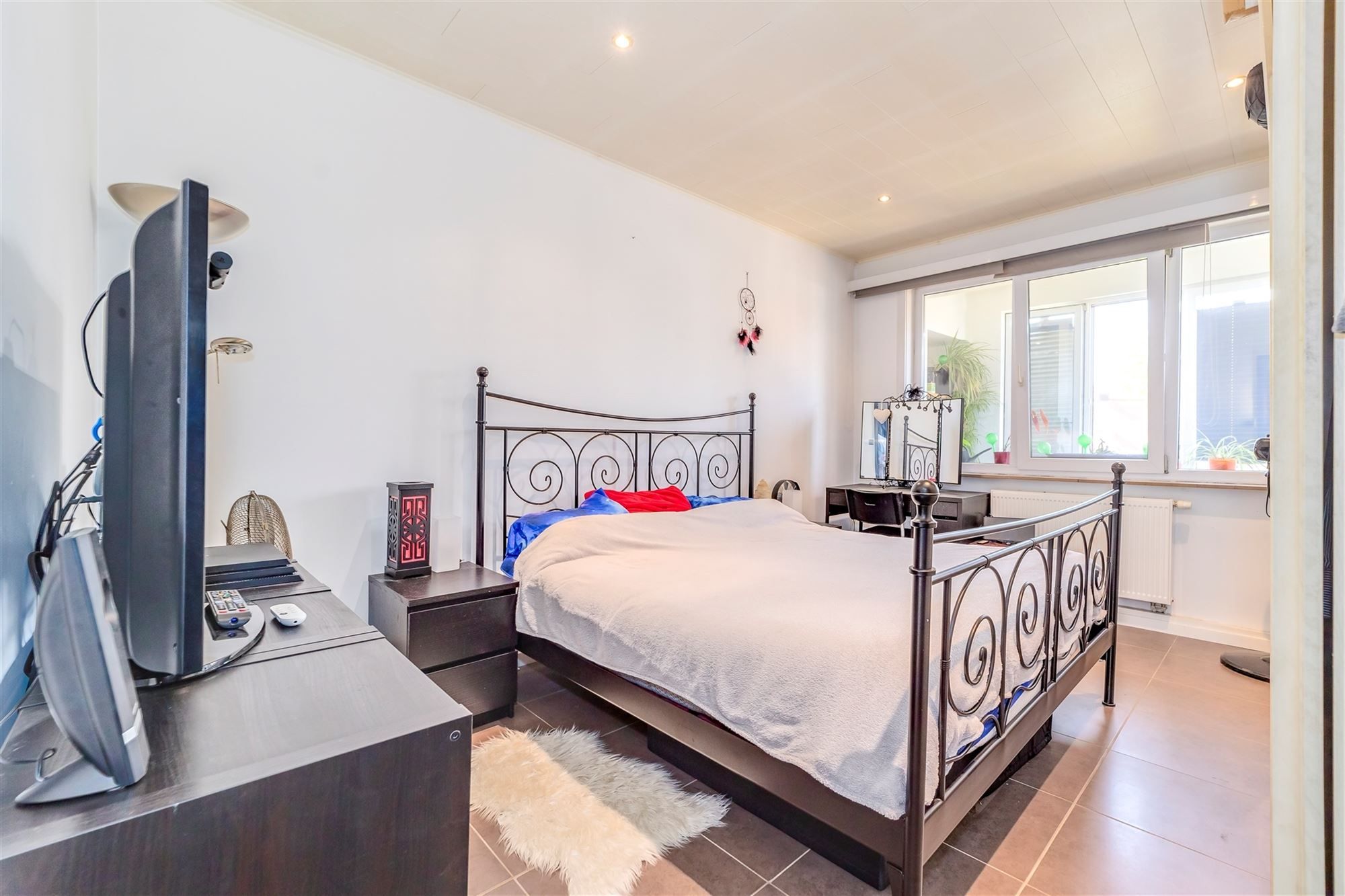 Instapklaar 2 slaapkamer appartement te Merksem foto 9