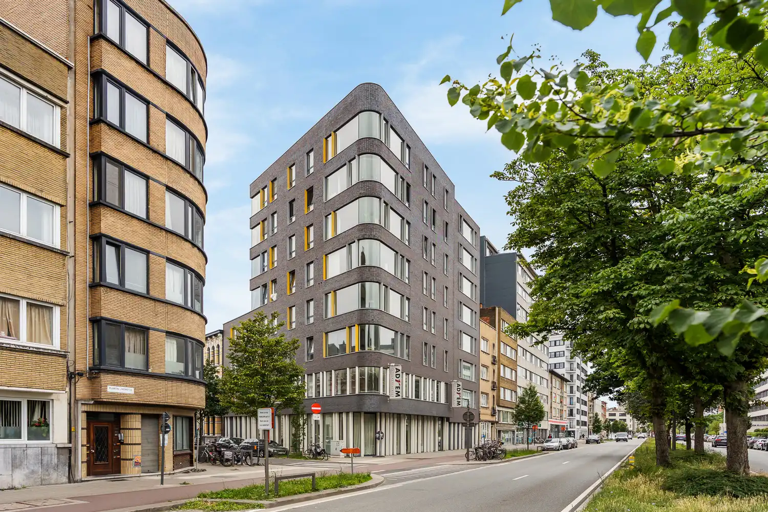 Energiezuinig (EPC A) 1slk-appartement met GIGA-terras van 28m² op toplocatie te Zurenborg foto {{pictureIndex}}