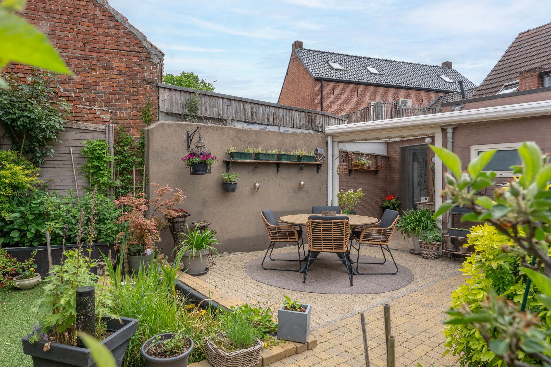 Gezellige dorpswoning in het centrum met twee slaapkamers en tof tuintje op het ZW foto 30