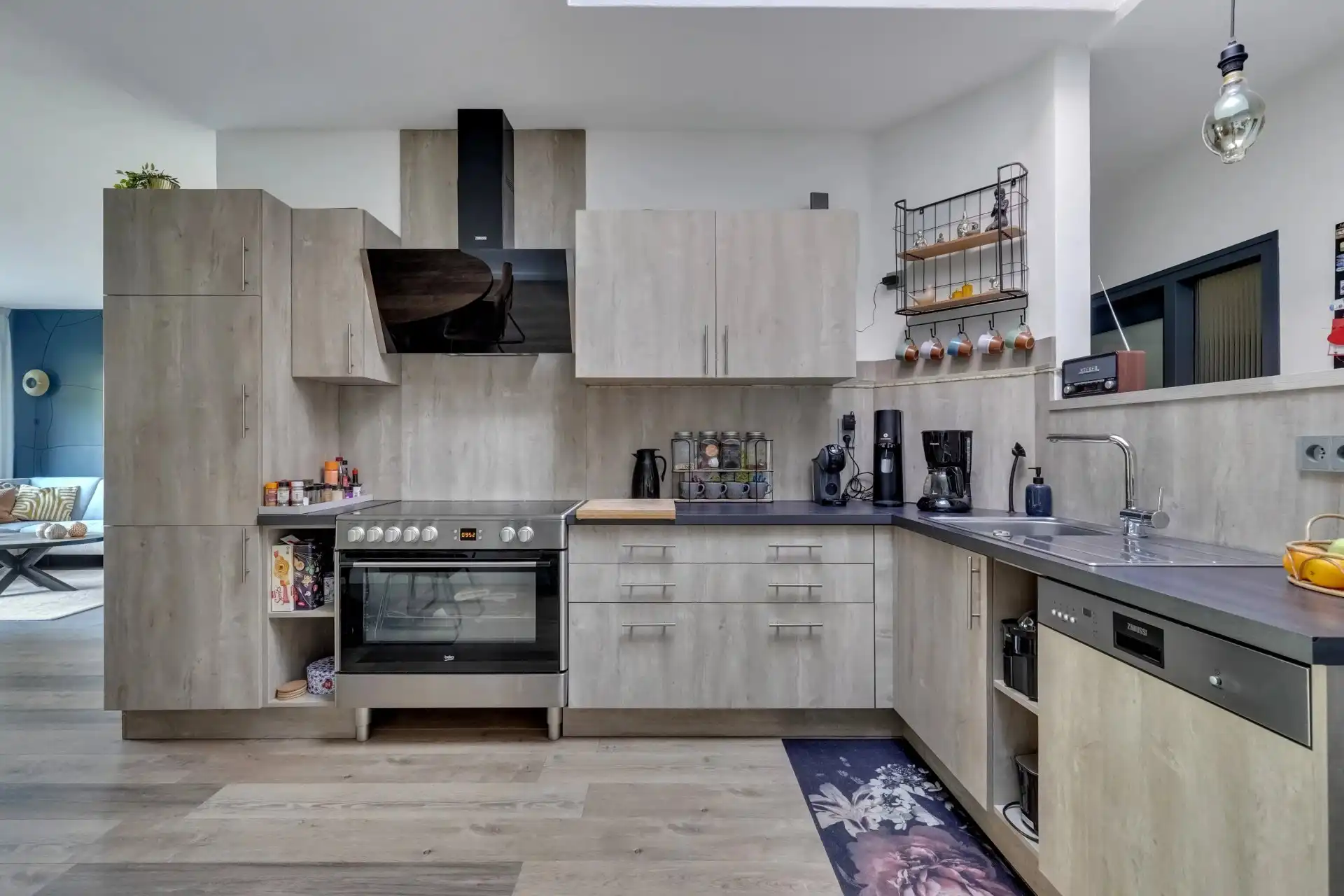 Volledig gerenoveerde gelijkvloerse woning met tuin in Riemst foto 9